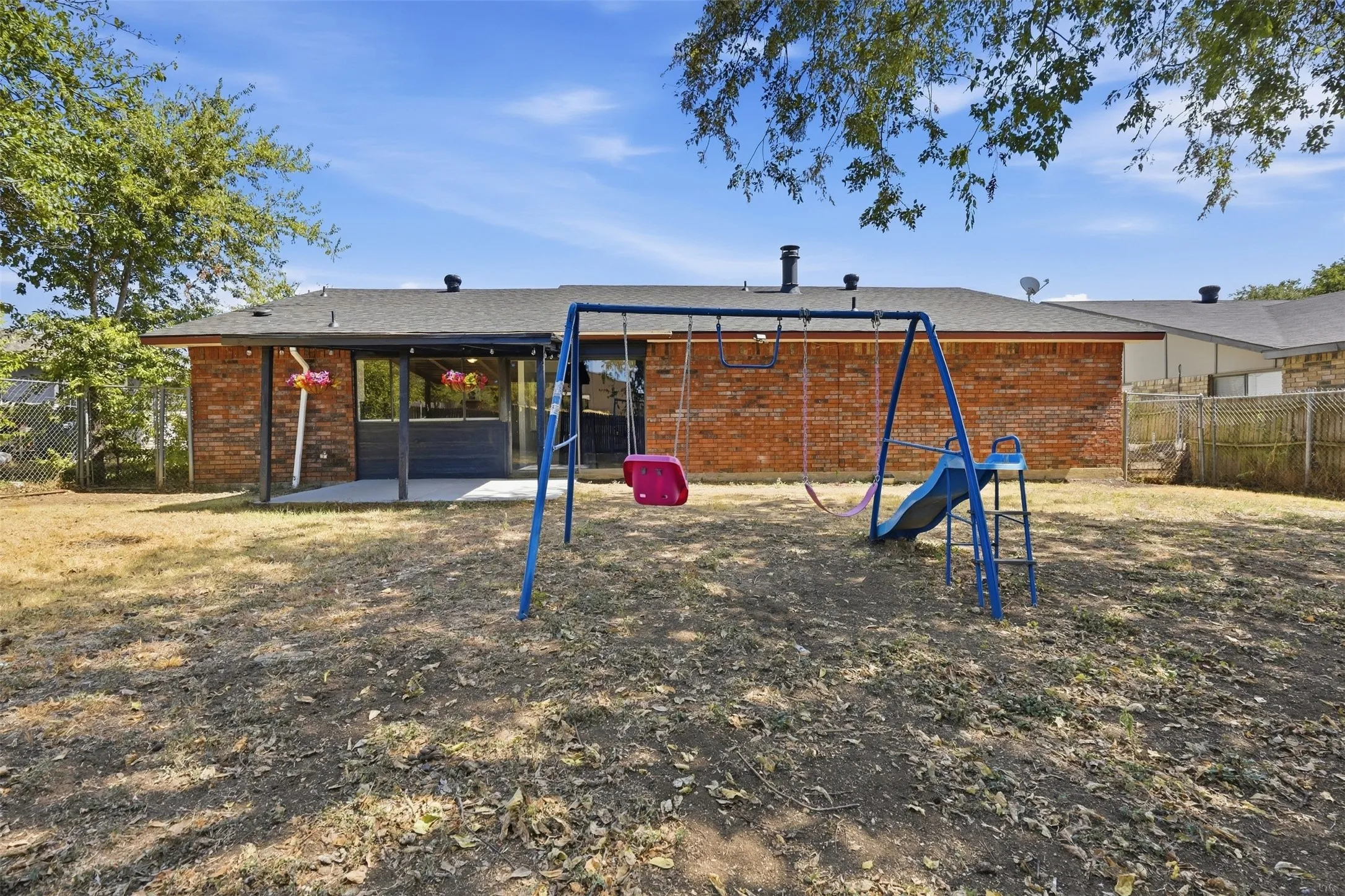 Single Family Residence For Sale in Tarrant County , 7212 Timber Trail, Fort Worth, Texas 76134, 3 Bedroom, 2 Bathroom, 2 Garage spaces, 1,708 Sqft, built in 1978, mls#21371119, Real Estate Agent in Fort Worth, Homes For Sale in Tarrant county, Homes For Sale in Fort Worth, Realtor in Fort Worth Texas, Real Estate Brokerage Independent Realty Texas, Luminita Cordes Realtor