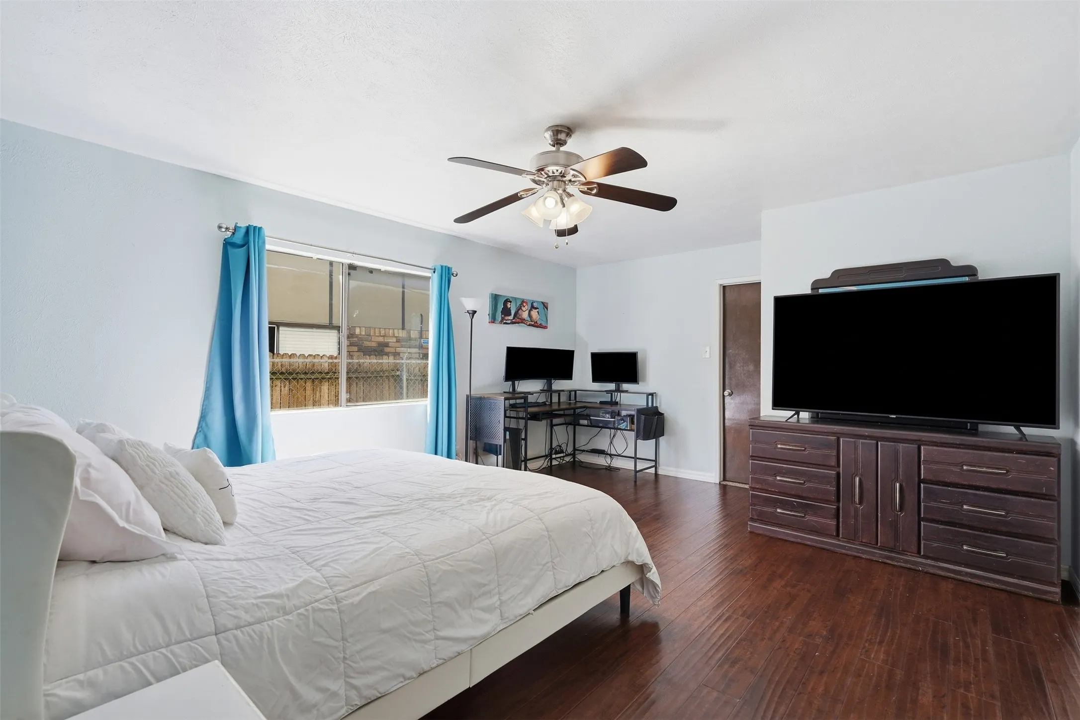 Single Family Residence For Sale in Tarrant County , 7212 Timber Trail, Fort Worth, Texas 76134, 3 Bedroom, 2 Bathroom, 2 Garage spaces, 1,708 Sqft, built in 1978, mls#21371119, Real Estate Agent in Fort Worth, Homes For Sale in Tarrant county, Homes For Sale in Fort Worth, Realtor in Fort Worth Texas, Real Estate Brokerage Independent Realty Texas, Luminita Cordes Realtor