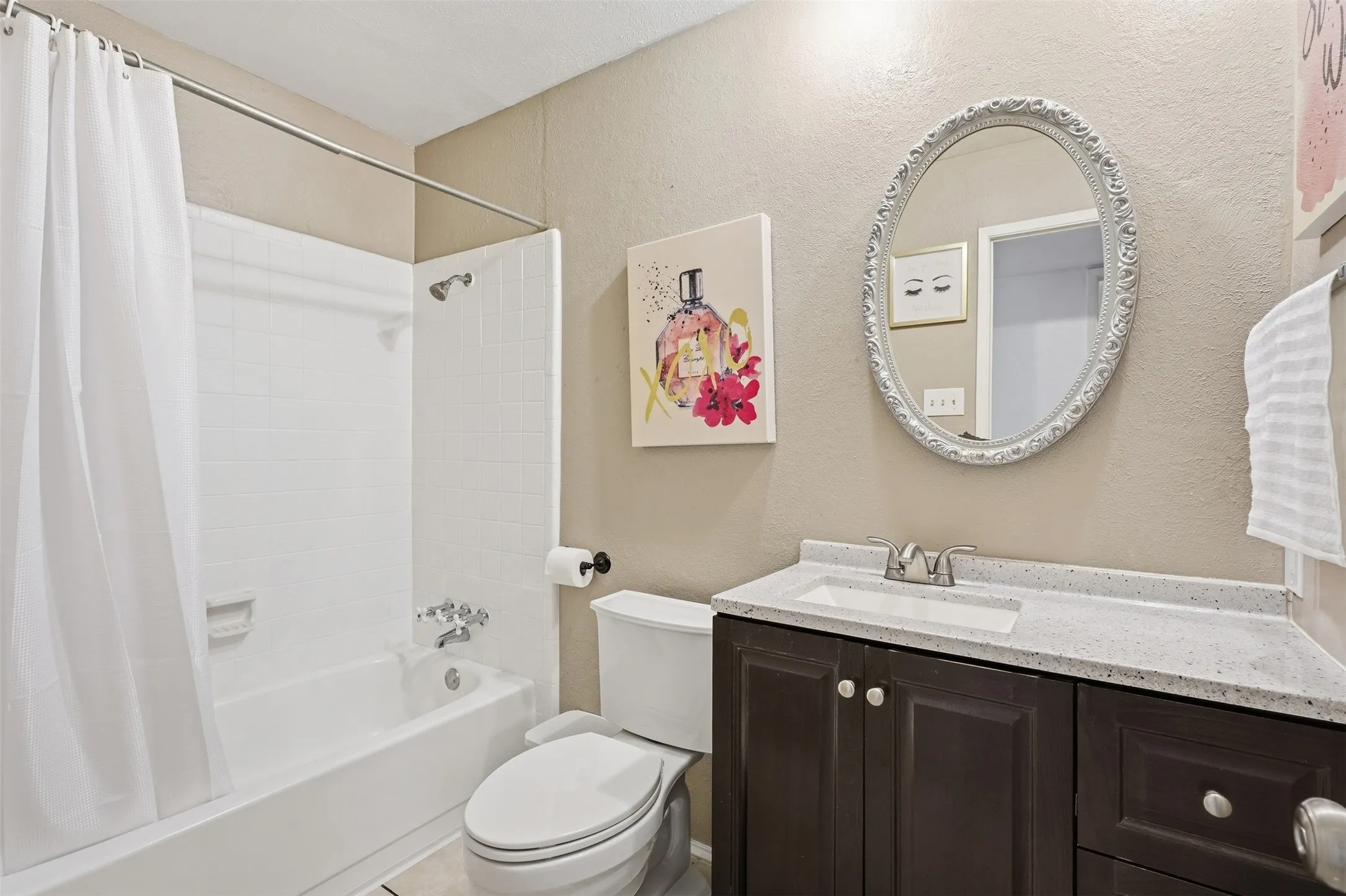 Single Family Residence For Sale in Tarrant County , 7212 Timber Trail, Fort Worth, Texas 76134, 3 Bedroom, 2 Bathroom, 2 Garage spaces, 1,708 Sqft, built in 1978, mls#21371119, Real Estate Agent in Fort Worth, Homes For Sale in Tarrant county, Homes For Sale in Fort Worth, Realtor in Fort Worth Texas, Real Estate Brokerage Independent Realty Texas, Luminita Cordes Realtor