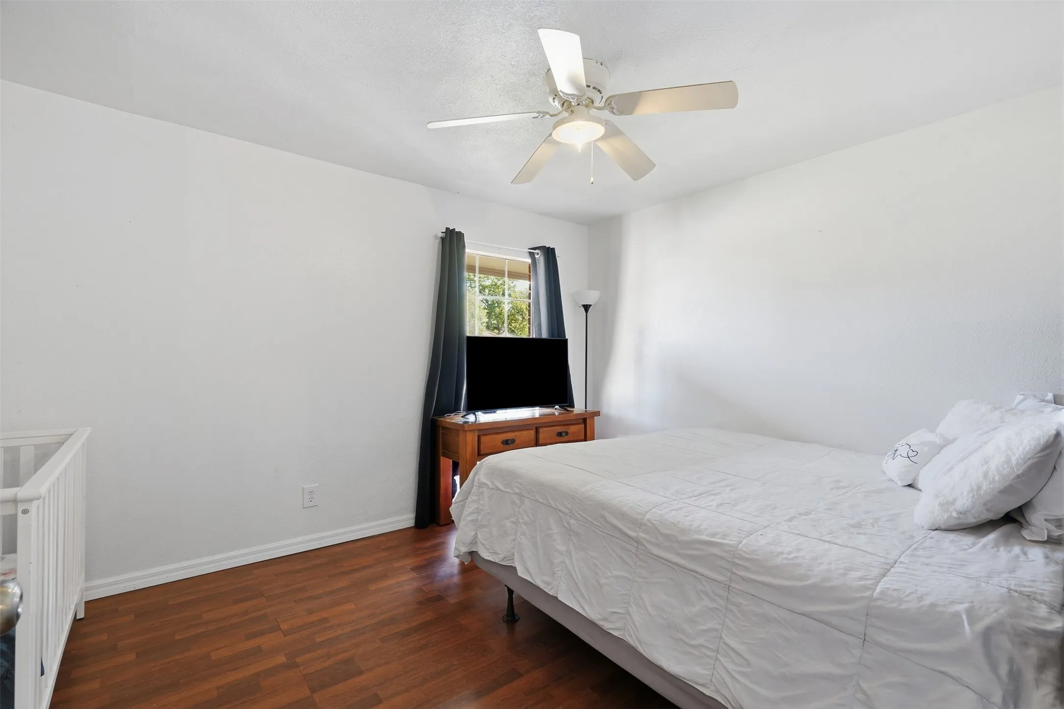 Single Family Residence For Sale in Tarrant County , 7212 Timber Trail, Fort Worth, Texas 76134, 3 Bedroom, 2 Bathroom, 2 Garage spaces, 1,708 Sqft, built in 1978, mls#21371119, Real Estate Agent in Fort Worth, Homes For Sale in Tarrant county, Homes For Sale in Fort Worth, Realtor in Fort Worth Texas, Real Estate Brokerage Independent Realty Texas, Luminita Cordes Realtor