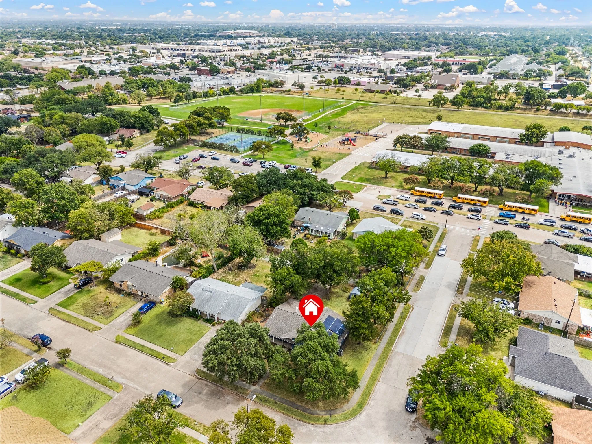 Single Family Residence For Sale in Dallas County , 1216 Briarcove Drive, Richardson, Texas 75081, 3 Bedroom, 2 Bathroom, 2 Garage spaces, 1,745 Sqft, built in 1967, mls#21378706, Real Estate Agent in Richardson, Homes For Sale in Dallas county, Homes For Sale in Richardson, Realtor in Richardson Texas, Real Estate Brokerage Independent Realty Texas, Luminita Cordes Realtor