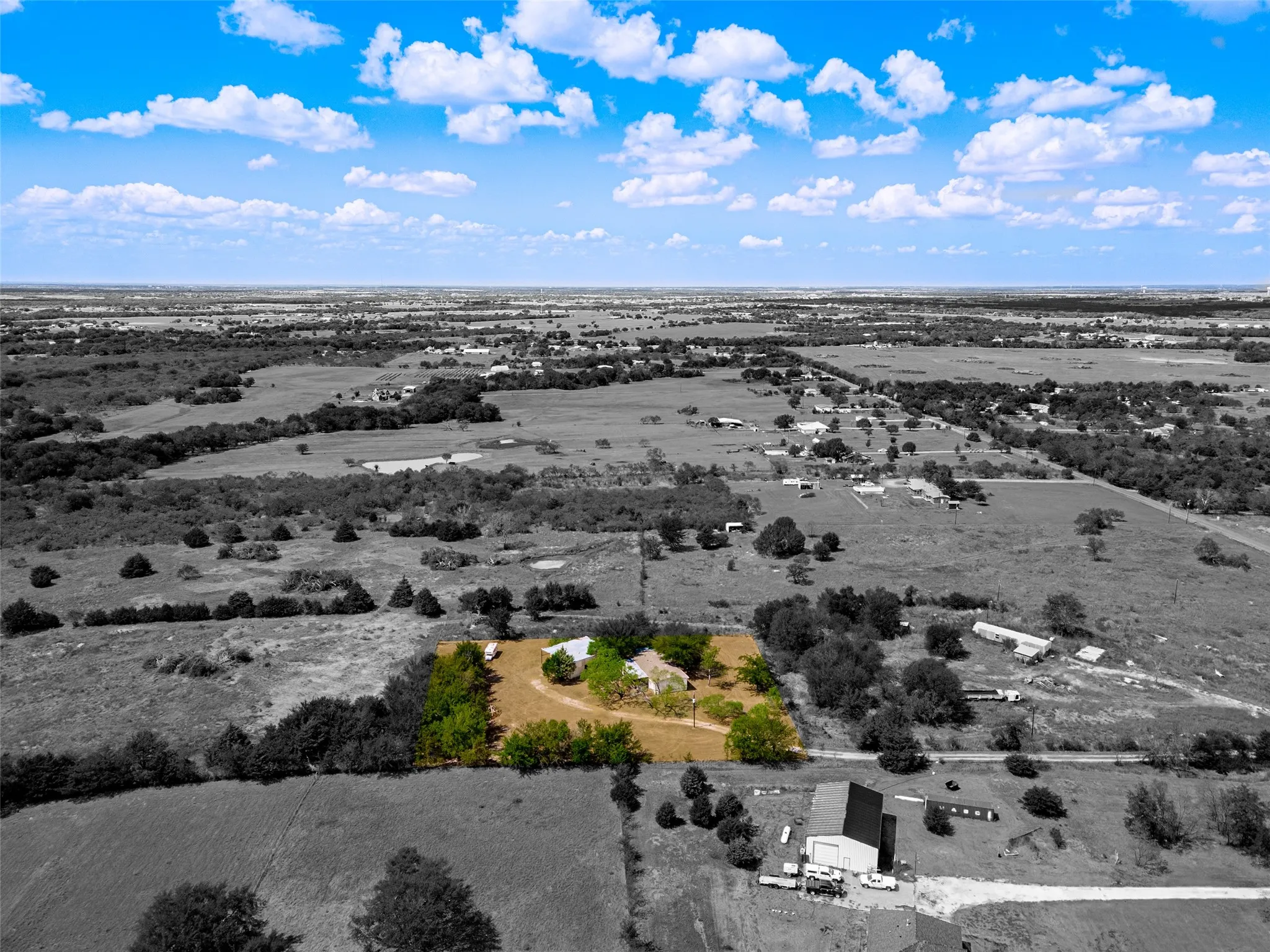 Manufactured Home For Sale in Hunt County , 8026 County Road 2580, Royse City, Texas 75189, 3 Bedroom, 2 Bathroom, Garage spaces, 1,960 Sqft, built in 2008, mls#21386346, Real Estate Agent in Royse City, Homes For Sale in Hunt county, Homes For Sale in Royse City, Realtor in Royse City Texas, Real Estate Brokerage Independent Realty Texas, Luminita Cordes Realtor
