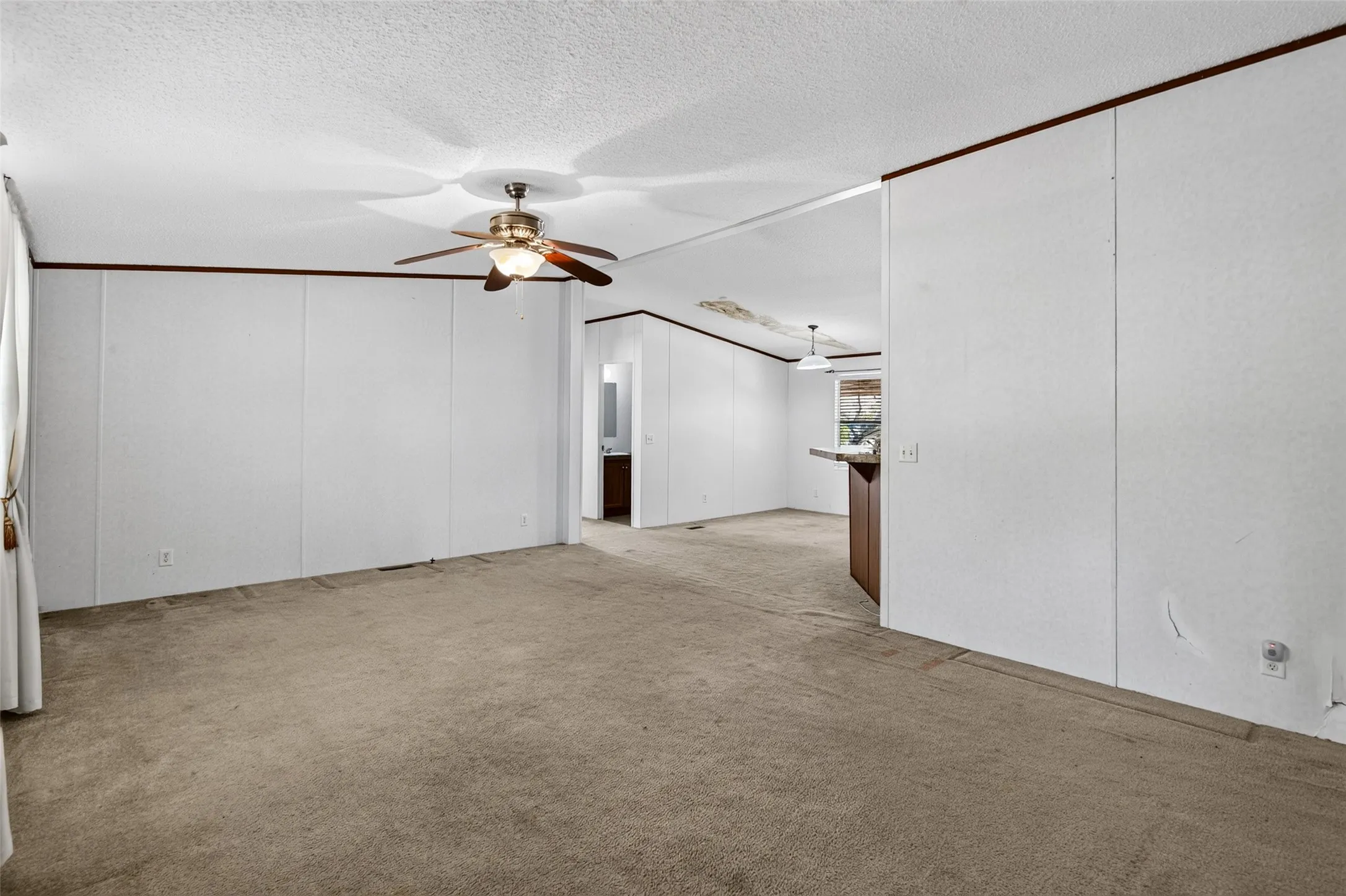 Manufactured Home For Sale in Hunt County , 8026 County Road 2580, Royse City, Texas 75189, 3 Bedroom, 2 Bathroom, Garage spaces, 1,960 Sqft, built in 2008, mls#21386346, Real Estate Agent in Royse City, Homes For Sale in Hunt county, Homes For Sale in Royse City, Realtor in Royse City Texas, Real Estate Brokerage Independent Realty Texas, Luminita Cordes Realtor