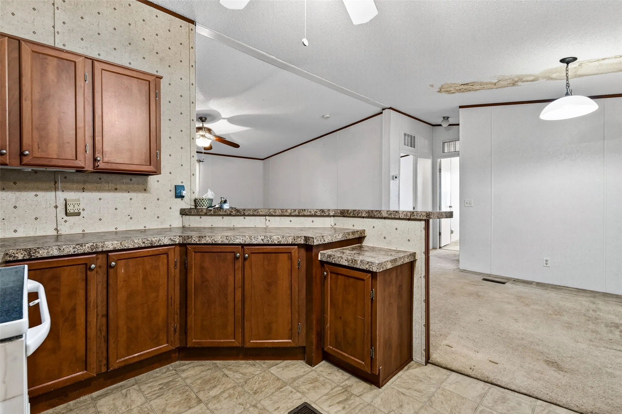 Manufactured Home For Sale in Hunt County , 8026 County Road 2580, Royse City, Texas 75189, 3 Bedroom, 2 Bathroom, Garage spaces, 1,960 Sqft, built in 2008, mls#21386346, Real Estate Agent in Royse City, Homes For Sale in Hunt county, Homes For Sale in Royse City, Realtor in Royse City Texas, Real Estate Brokerage Independent Realty Texas, Luminita Cordes Realtor