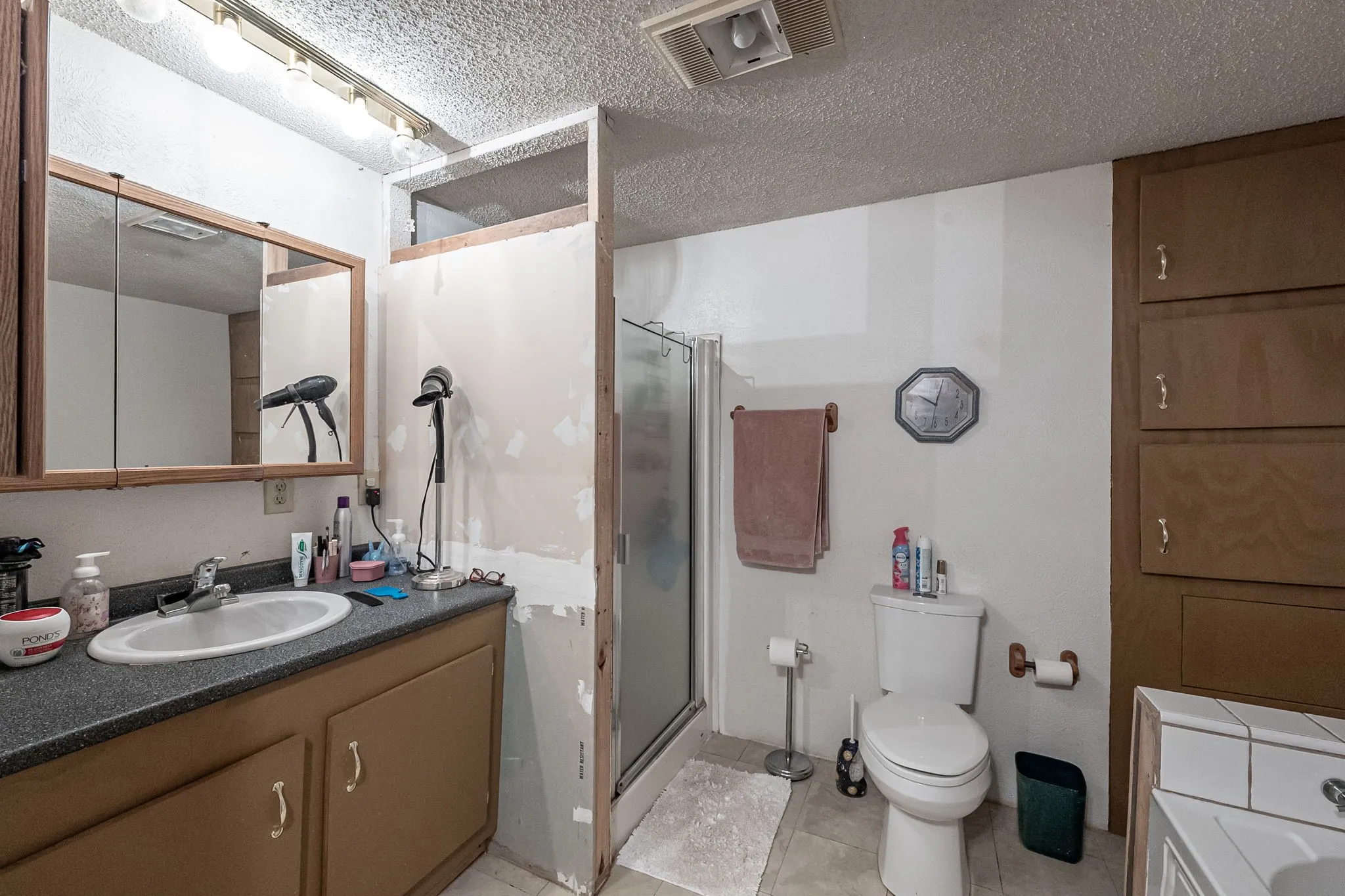 Single Family Residence For Sale in Camp County , 377 Fm 1521, Pittsburg, Texas 75686, 3 Bedroom, 2 Bathroom, Garage spaces, 1,460 Sqft, built in 1968, mls#21389092, Real Estate Agent in Pittsburg, Homes For Sale in Camp county, Homes For Sale in Pittsburg, Realtor in Pittsburg Texas, Real Estate Brokerage Independent Realty Texas, Luminita Cordes Realtor