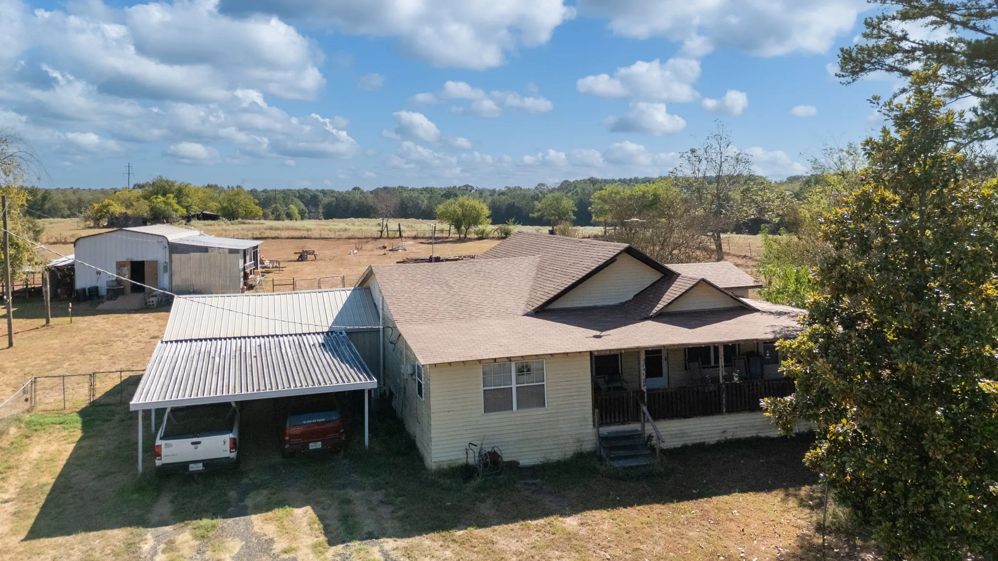 Single Family Residence For Sale in Camp County , 377 Fm 1521, Pittsburg, Texas 75686, 3 Bedroom, 2 Bathroom, Garage spaces, 1,460 Sqft, built in 1968, mls#21389092, Real Estate Agent in Pittsburg, Homes For Sale in Camp county, Homes For Sale in Pittsburg, Realtor in Pittsburg Texas, Real Estate Brokerage Independent Realty Texas, Luminita Cordes Realtor