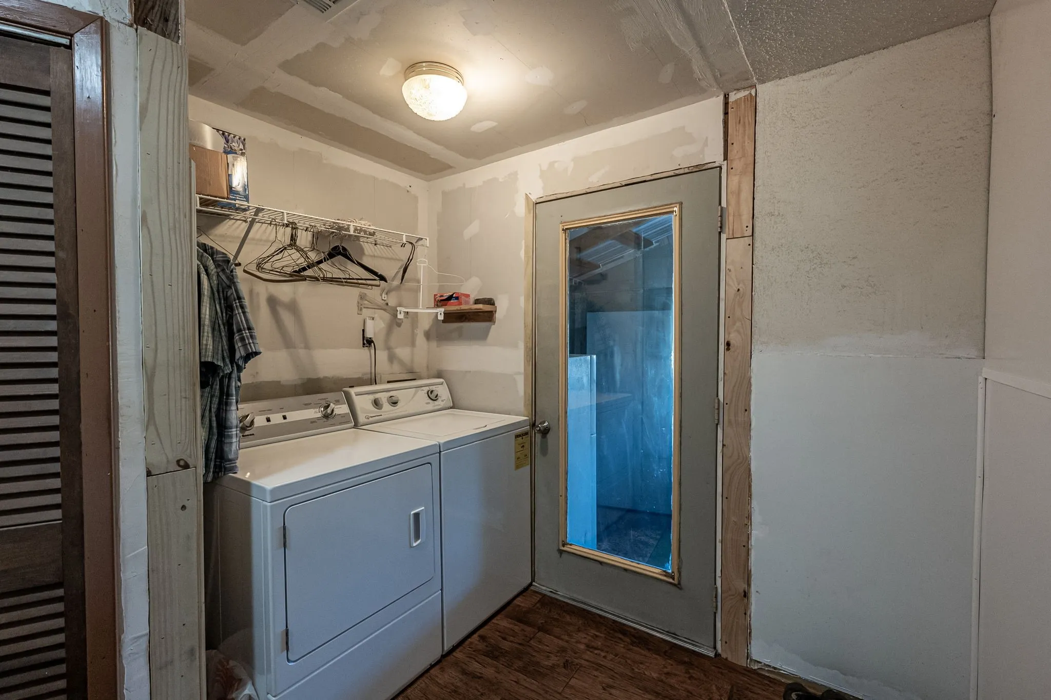 Single Family Residence For Sale in Camp County , 377 Fm 1521, Pittsburg, Texas 75686, 3 Bedroom, 2 Bathroom, Garage spaces, 1,460 Sqft, built in 1968, mls#21389092, Real Estate Agent in Pittsburg, Homes For Sale in Camp county, Homes For Sale in Pittsburg, Realtor in Pittsburg Texas, Real Estate Brokerage Independent Realty Texas, Luminita Cordes Realtor