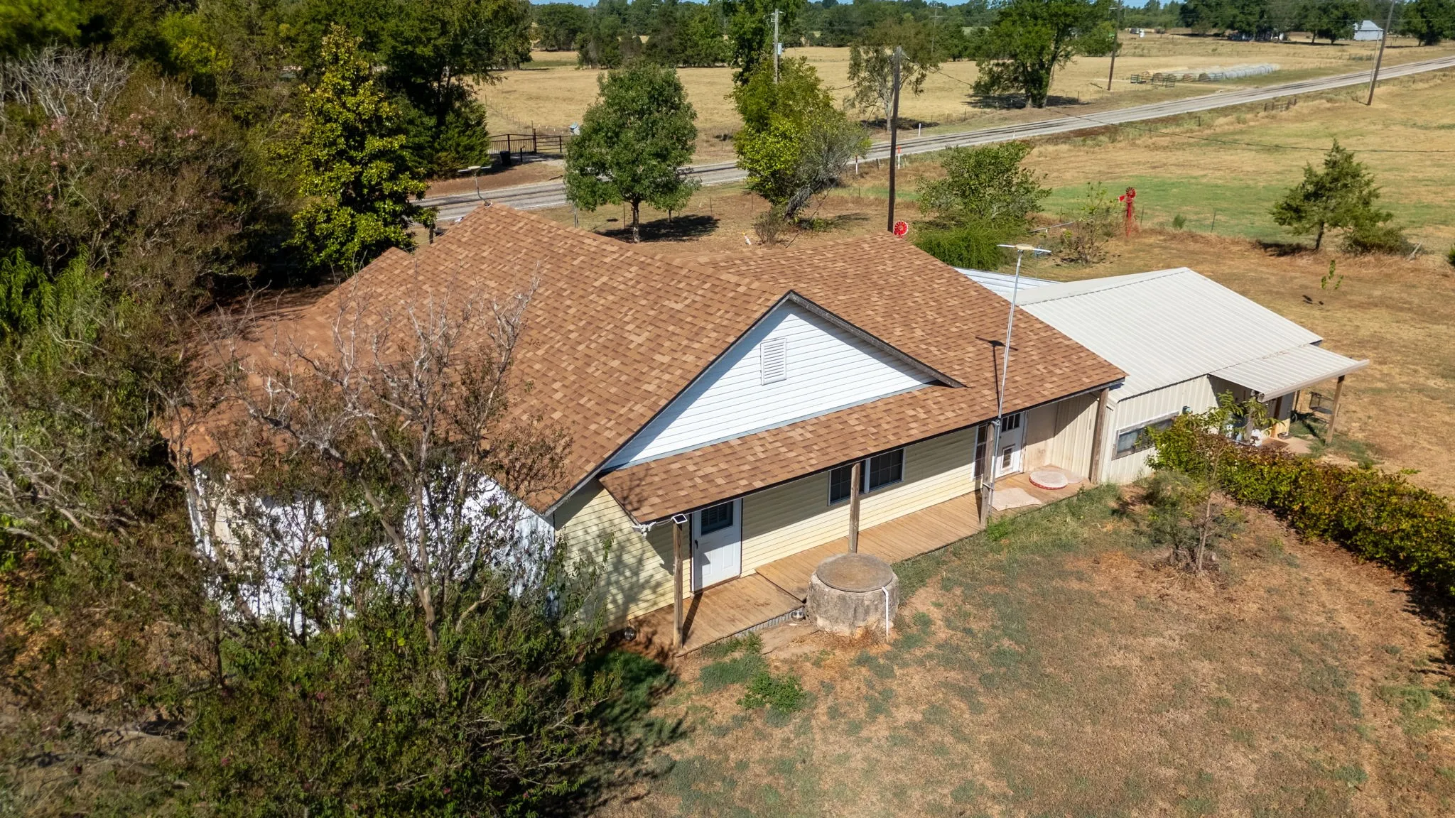 Single Family Residence For Sale in Camp County , 377 Fm 1521, Pittsburg, Texas 75686, 3 Bedroom, 2 Bathroom, Garage spaces, 1,460 Sqft, built in 1968, mls#21389092, Real Estate Agent in Pittsburg, Homes For Sale in Camp county, Homes For Sale in Pittsburg, Realtor in Pittsburg Texas, Real Estate Brokerage Independent Realty Texas, Luminita Cordes Realtor