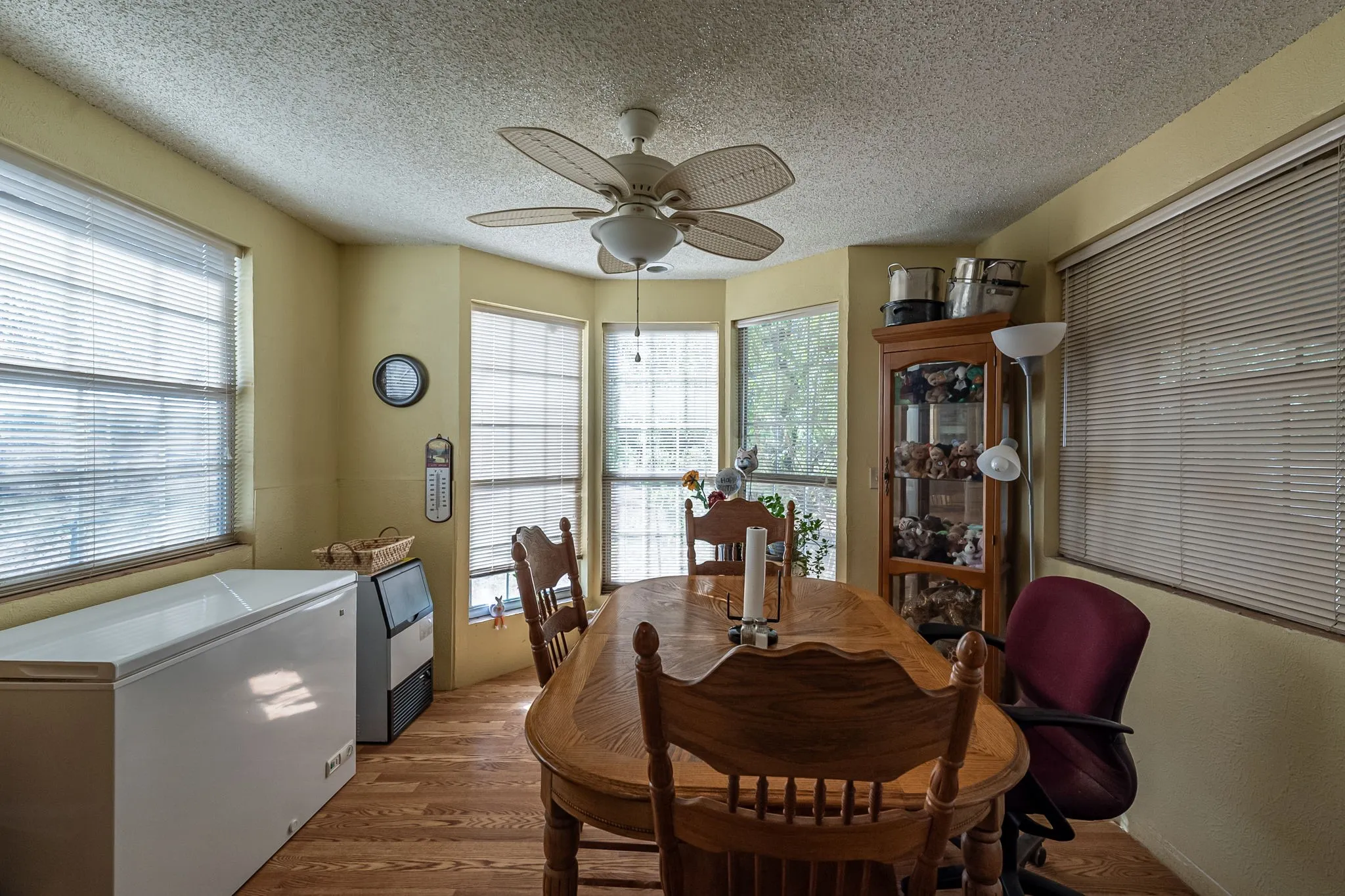 Single Family Residence For Sale in Camp County , 377 Fm 1521, Pittsburg, Texas 75686, 3 Bedroom, 2 Bathroom, Garage spaces, 1,460 Sqft, built in 1968, mls#21389092, Real Estate Agent in Pittsburg, Homes For Sale in Camp county, Homes For Sale in Pittsburg, Realtor in Pittsburg Texas, Real Estate Brokerage Independent Realty Texas, Luminita Cordes Realtor