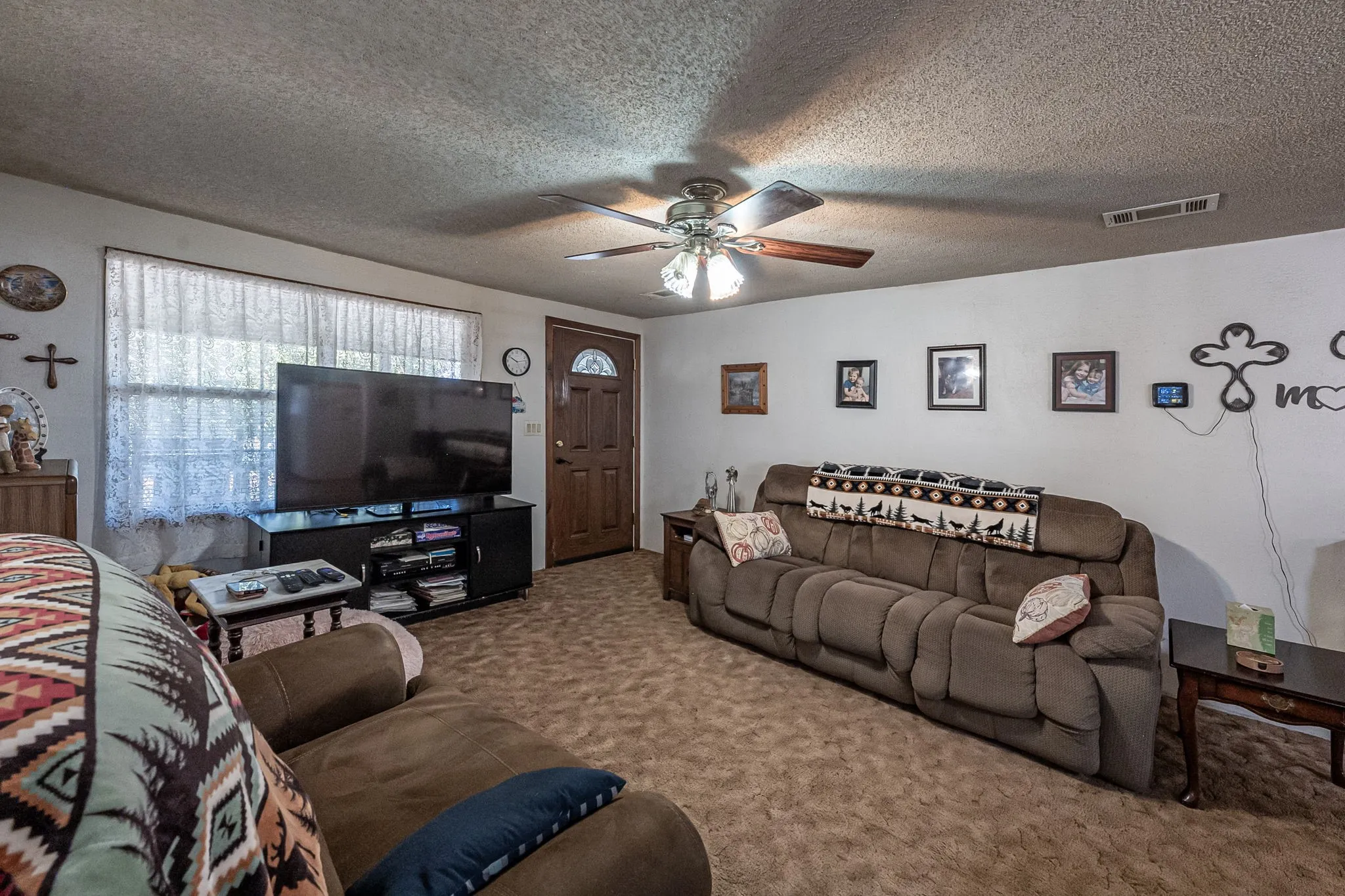 Single Family Residence For Sale in Camp County , 377 Fm 1521, Pittsburg, Texas 75686, 3 Bedroom, 2 Bathroom, Garage spaces, 1,460 Sqft, built in 1968, mls#21389092, Real Estate Agent in Pittsburg, Homes For Sale in Camp county, Homes For Sale in Pittsburg, Realtor in Pittsburg Texas, Real Estate Brokerage Independent Realty Texas, Luminita Cordes Realtor