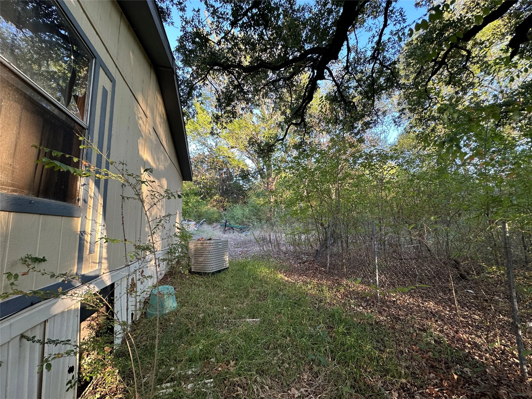 Improved Land For Sale in Hunt County , 10497 Newell Creek Drive, Quinlan, Texas 75474, 0, 0, Garage spaces, 0 Sqft, built in 1994, mls#21389095, Real Estate Agent in Quinlan, Homes For Sale in Hunt county, Homes For Sale in Quinlan, Realtor in Quinlan Texas, Real Estate Brokerage Independent Realty Texas, Luminita Cordes Realtor