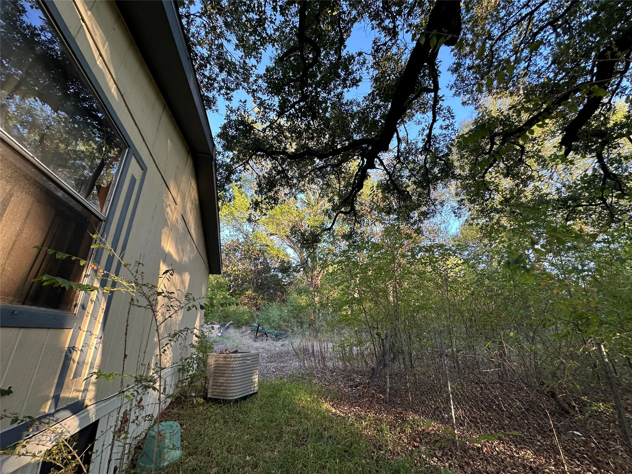 Improved Land For Sale in Hunt County , 10497 Newell Creek Drive, Quinlan, Texas 75474, 0, 0, Garage spaces, 0 Sqft, built in 1994, mls#21389095, Real Estate Agent in Quinlan, Homes For Sale in Hunt county, Homes For Sale in Quinlan, Realtor in Quinlan Texas, Real Estate Brokerage Independent Realty Texas, Luminita Cordes Realtor