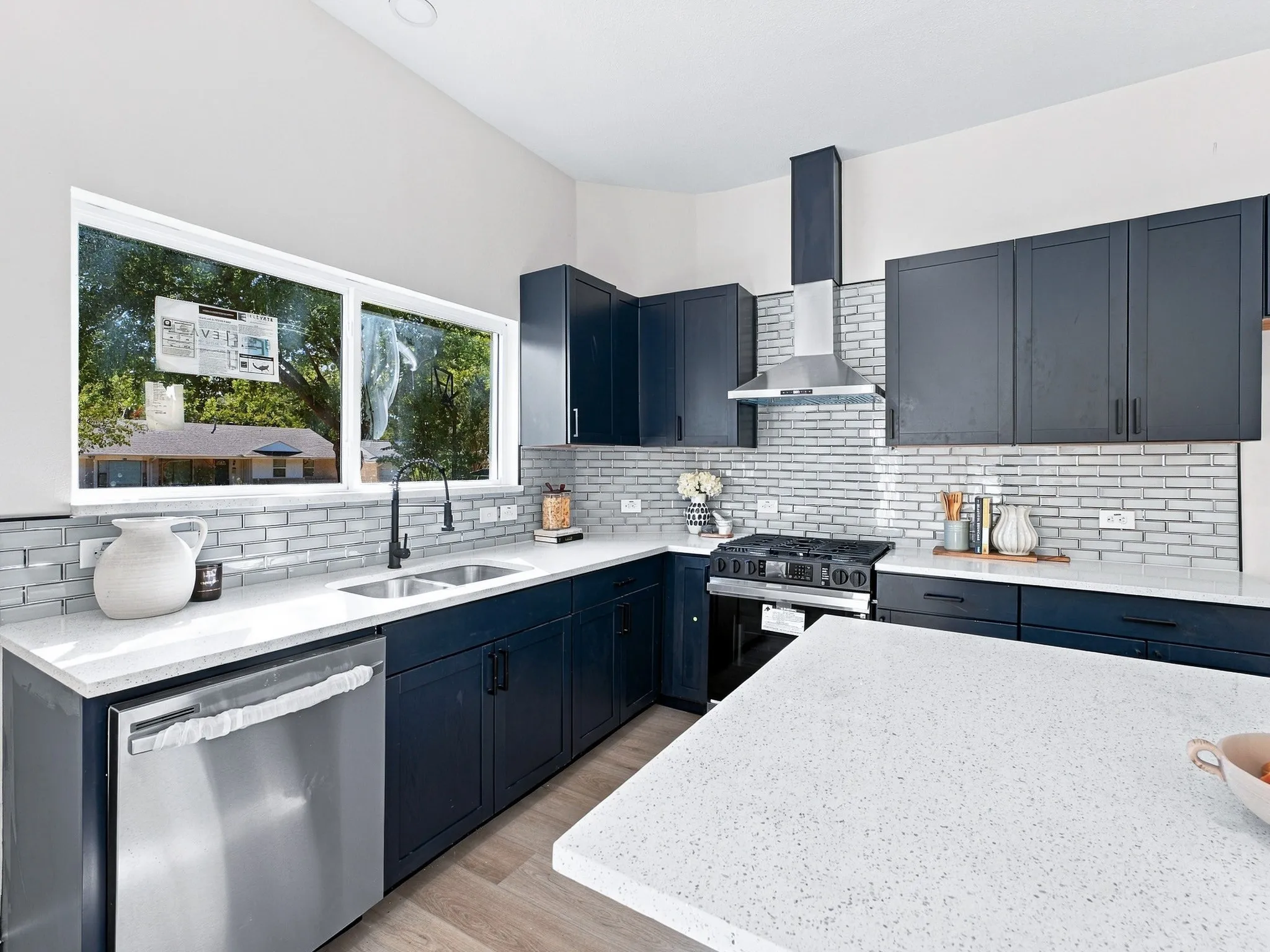 Single Family Residence For Sale in Dallas County , 507 Staffordshire Drive, Irving, Texas 75061, 3 Bedroom, 3 Bathroom, 2 Garage spaces, 1,941 Sqft, built in 2026, mls#21387978, Real Estate Agent in Irving, Homes For Sale in Dallas county, Homes For Sale in Irving, Realtor in Irving Texas, Real Estate Brokerage Independent Realty Texas, Luminita Cordes Realtor
