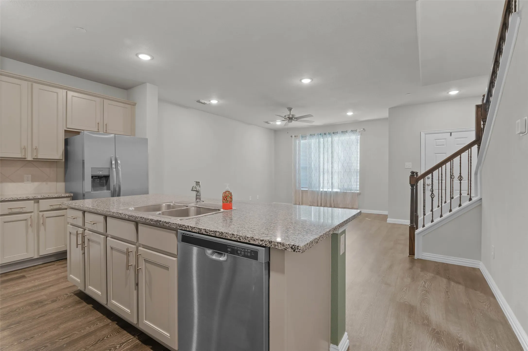 Townhouse For Sale in Denton County , 2228 Davenport Drive, Denton, Texas 76207, 3 Bedroom, 3 Bathroom, 2 Garage spaces, 1,615 Sqft, built in 2021, mls#21384474, Real Estate Agent in Denton, Homes For Sale in Denton county, Homes For Sale in Denton, Realtor in Denton Texas, Real Estate Brokerage Independent Realty Texas, Luminita Cordes Realtor