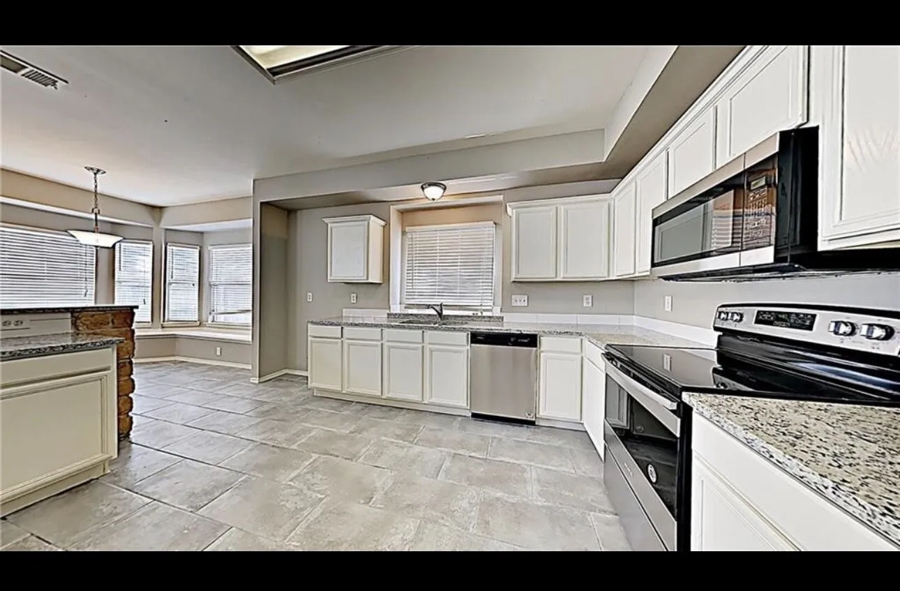 Single Family Residence For Sale in Tarrant County , 8313 Rock Canyon Court, Fort Worth, Texas 76123, 4 Bedroom, 3 Bathroom, 2 Garage spaces, 3,074 Sqft, built in 2001, mls#21388212, Real Estate Agent in Fort Worth, Homes For Sale in Tarrant county, Homes For Sale in Fort Worth, Realtor in Fort Worth Texas, Real Estate Brokerage Independent Realty Texas, Luminita Cordes Realtor