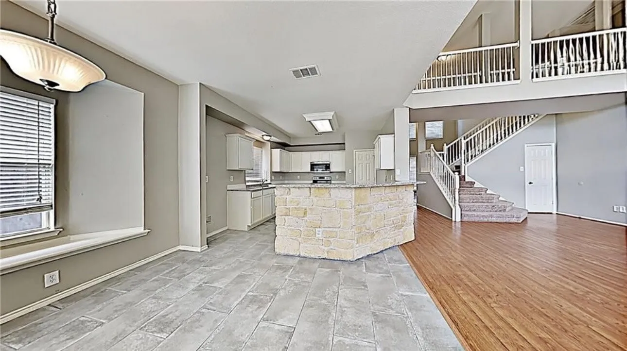 Single Family Residence For Sale in Tarrant County , 8313 Rock Canyon Court, Fort Worth, Texas 76123, 4 Bedroom, 3 Bathroom, 2 Garage spaces, 3,074 Sqft, built in 2001, mls#21388212, Real Estate Agent in Fort Worth, Homes For Sale in Tarrant county, Homes For Sale in Fort Worth, Realtor in Fort Worth Texas, Real Estate Brokerage Independent Realty Texas, Luminita Cordes Realtor