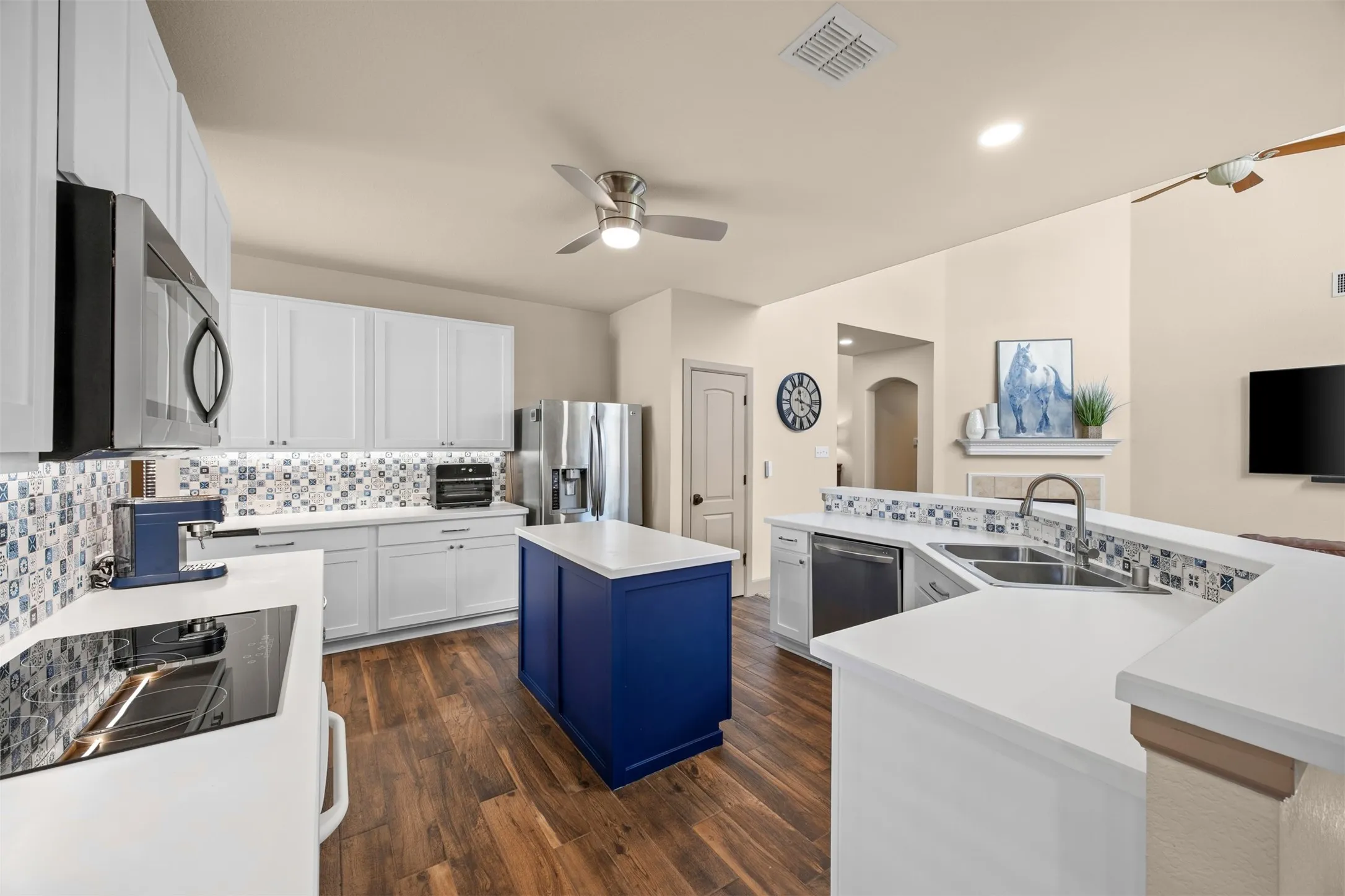 Single Family Residence For Sale in Collin County , 1608 Clear Springs Drive, Allen, Texas 75002, 4 Bedroom, 4 Bathroom, 2 Garage spaces, 3,208 Sqft, built in 2003, mls#21369283, Real Estate Agent in Allen, Homes For Sale in Collin county, Homes For Sale in Allen, Realtor in Allen Texas, Real Estate Brokerage Independent Realty Texas, Luminita Cordes Realtor