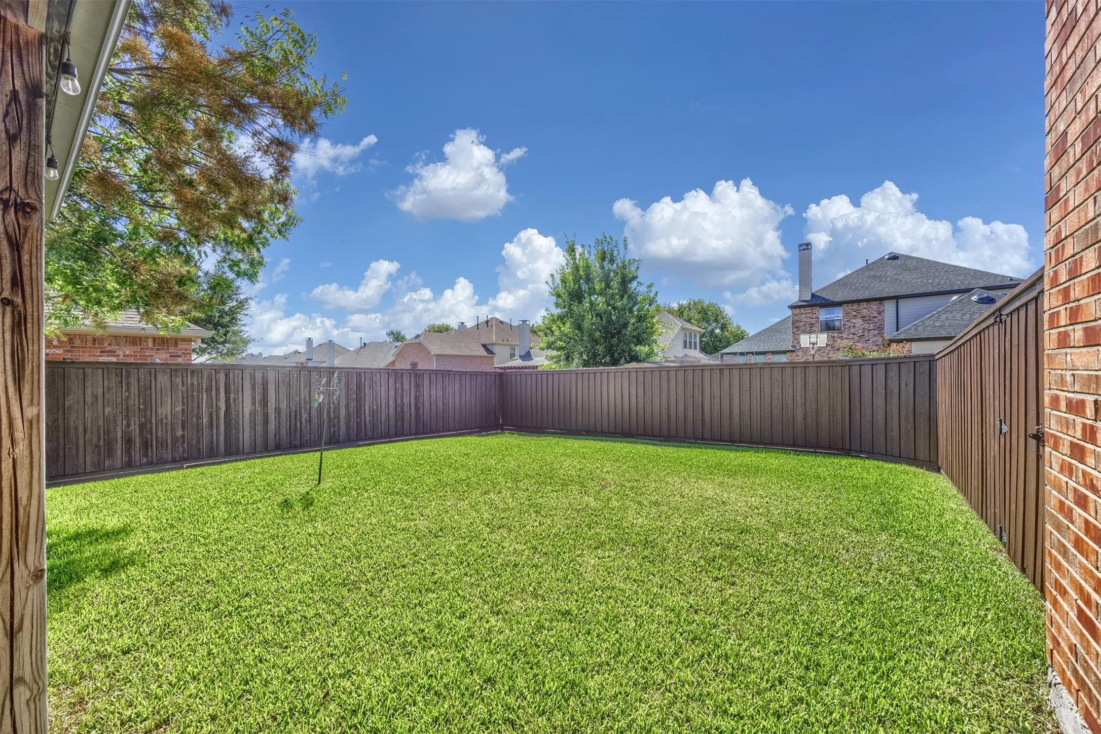 Single Family Residence For Sale in Collin County , 1608 Clear Springs Drive, Allen, Texas 75002, 4 Bedroom, 4 Bathroom, 2 Garage spaces, 3,208 Sqft, built in 2003, mls#21369283, Real Estate Agent in Allen, Homes For Sale in Collin county, Homes For Sale in Allen, Realtor in Allen Texas, Real Estate Brokerage Independent Realty Texas, Luminita Cordes Realtor