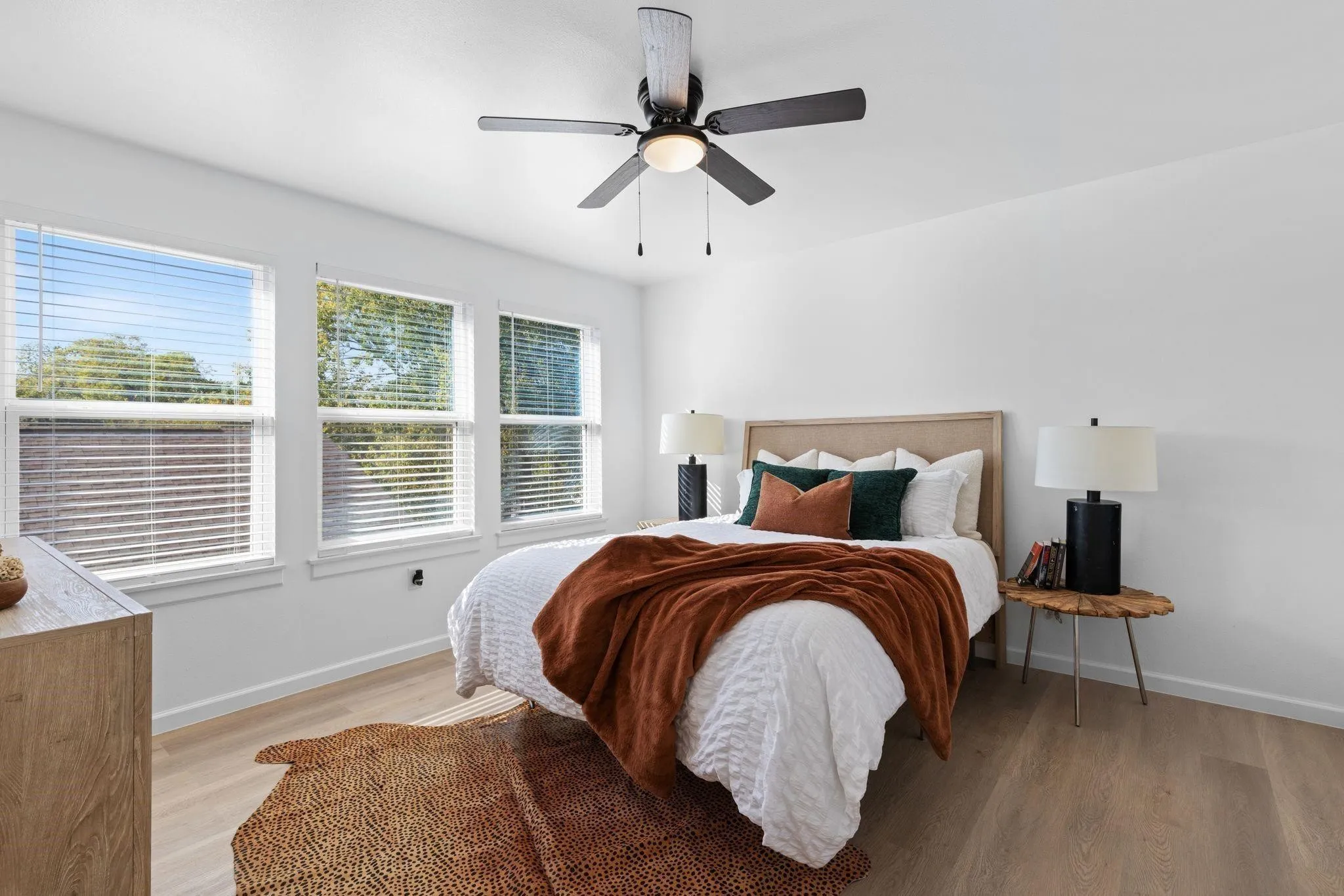 Single Family Residence For Sale in Dallas County , 3037 Valentine Street, Dallas, Texas 75215, 3 Bedroom, 3 Bathroom, 2 Garage spaces, 1,756 Sqft, built in 2024, mls#21389103, Real Estate Agent in Dallas, Homes For Sale in Dallas county, Homes For Sale in Dallas, Realtor in Dallas Texas, Real Estate Brokerage Independent Realty Texas, Luminita Cordes Realtor