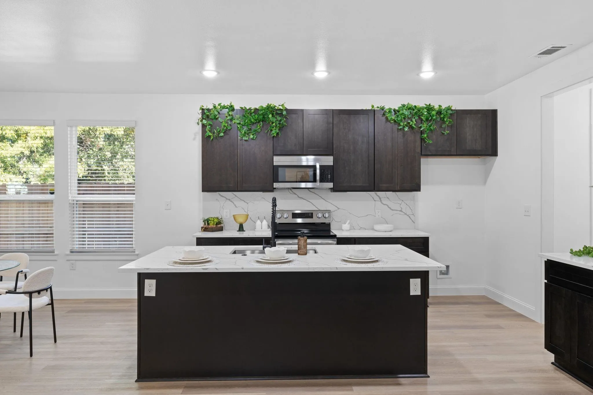 Single Family Residence For Sale in Dallas County , 3037 Valentine Street, Dallas, Texas 75215, 3 Bedroom, 3 Bathroom, 2 Garage spaces, 1,756 Sqft, built in 2024, mls#21389103, Real Estate Agent in Dallas, Homes For Sale in Dallas county, Homes For Sale in Dallas, Realtor in Dallas Texas, Real Estate Brokerage Independent Realty Texas, Luminita Cordes Realtor
