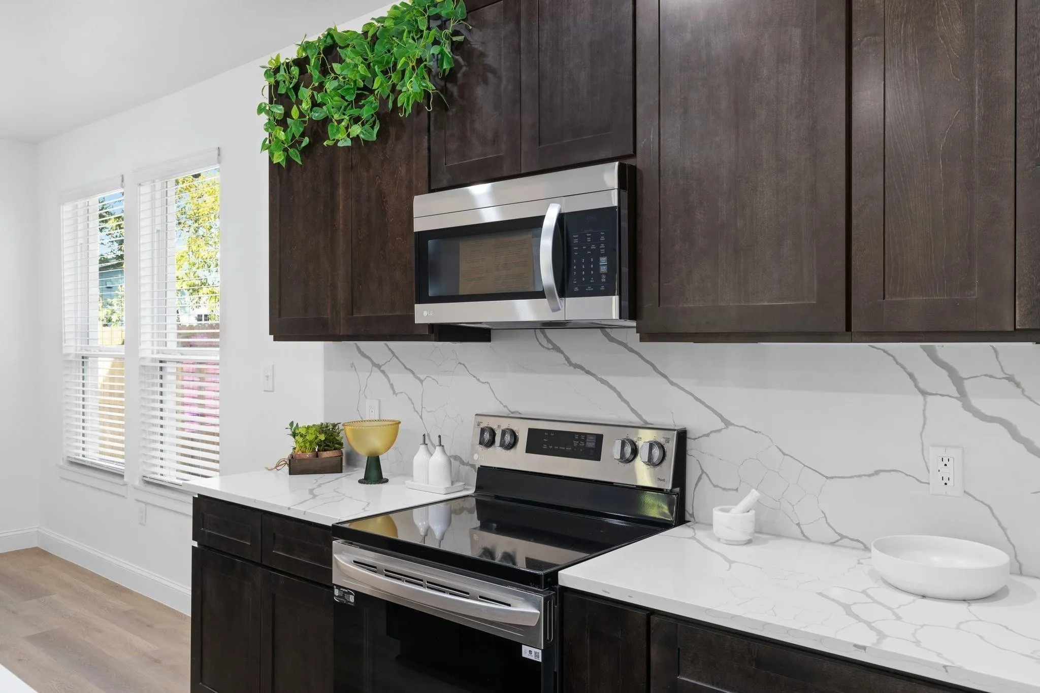 Single Family Residence For Sale in Dallas County , 3037 Valentine Street, Dallas, Texas 75215, 3 Bedroom, 3 Bathroom, 2 Garage spaces, 1,756 Sqft, built in 2024, mls#21389103, Real Estate Agent in Dallas, Homes For Sale in Dallas county, Homes For Sale in Dallas, Realtor in Dallas Texas, Real Estate Brokerage Independent Realty Texas, Luminita Cordes Realtor