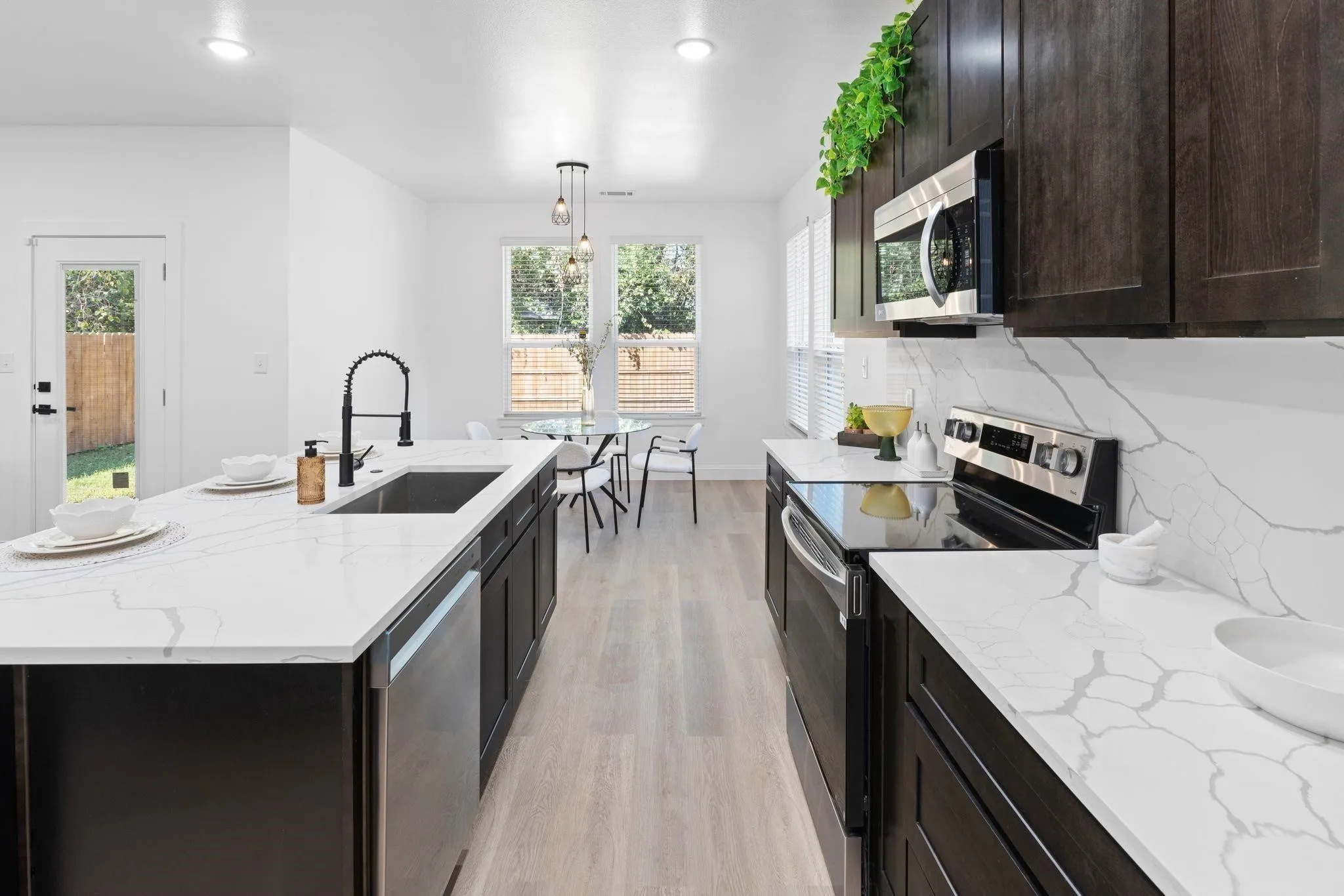 Single Family Residence For Sale in Dallas County , 3037 Valentine Street, Dallas, Texas 75215, 3 Bedroom, 3 Bathroom, 2 Garage spaces, 1,756 Sqft, built in 2024, mls#21389103, Real Estate Agent in Dallas, Homes For Sale in Dallas county, Homes For Sale in Dallas, Realtor in Dallas Texas, Real Estate Brokerage Independent Realty Texas, Luminita Cordes Realtor
