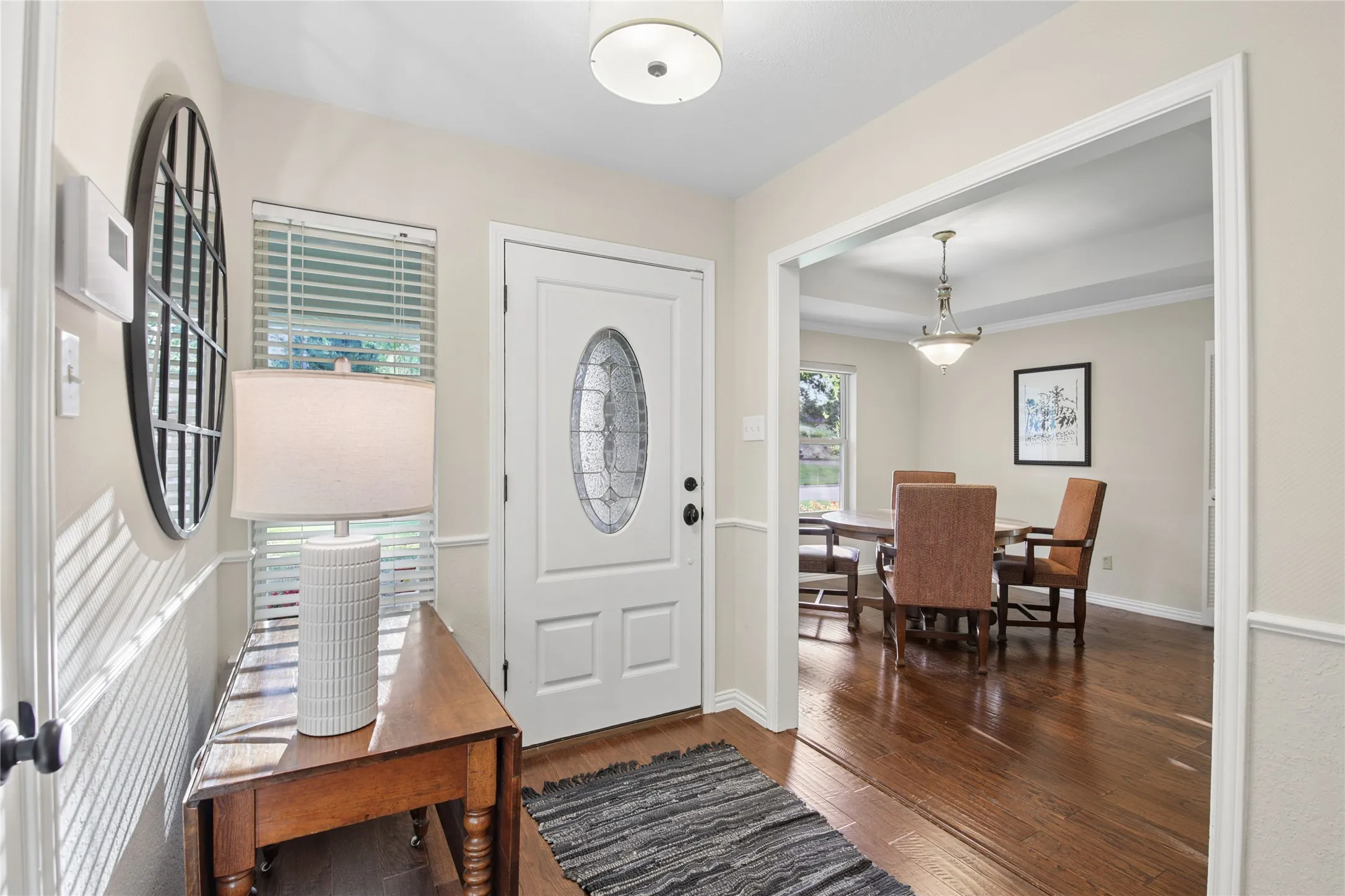 Single Family Residence For Sale in Tarrant County , 257 Willow Ridge Road, Fort Worth, Texas 76103, 3 Bedroom, 2 Bathroom, 2 Garage spaces, 1,923 Sqft, built in 1984, mls#21387421, Real Estate Agent in Fort Worth, Homes For Sale in Tarrant county, Homes For Sale in Fort Worth, Realtor in Fort Worth Texas, Real Estate Brokerage Independent Realty Texas, Luminita Cordes Realtor