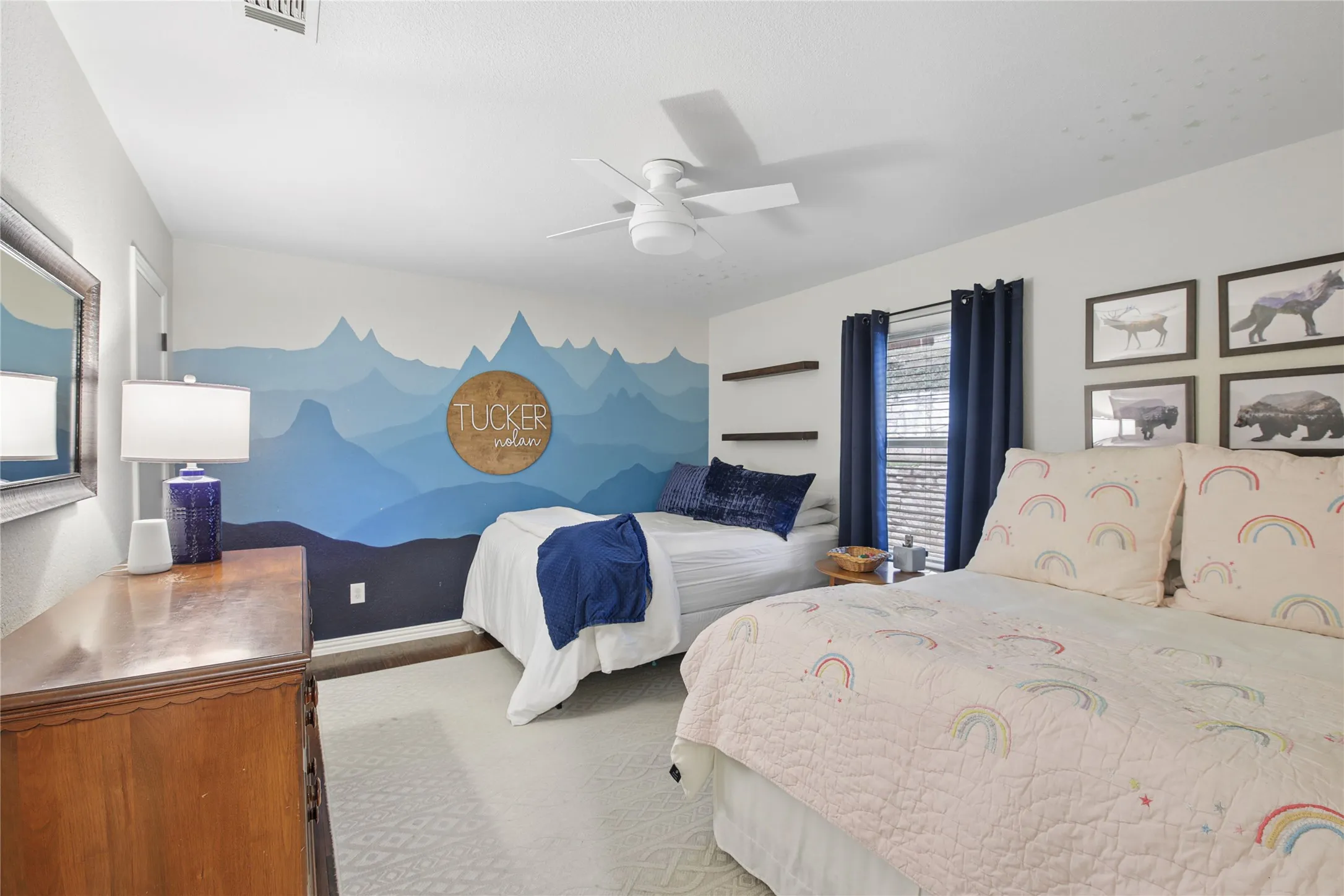 Single Family Residence For Sale in Tarrant County , 257 Willow Ridge Road, Fort Worth, Texas 76103, 3 Bedroom, 2 Bathroom, 2 Garage spaces, 1,923 Sqft, built in 1984, mls#21387421, Real Estate Agent in Fort Worth, Homes For Sale in Tarrant county, Homes For Sale in Fort Worth, Realtor in Fort Worth Texas, Real Estate Brokerage Independent Realty Texas, Luminita Cordes Realtor
