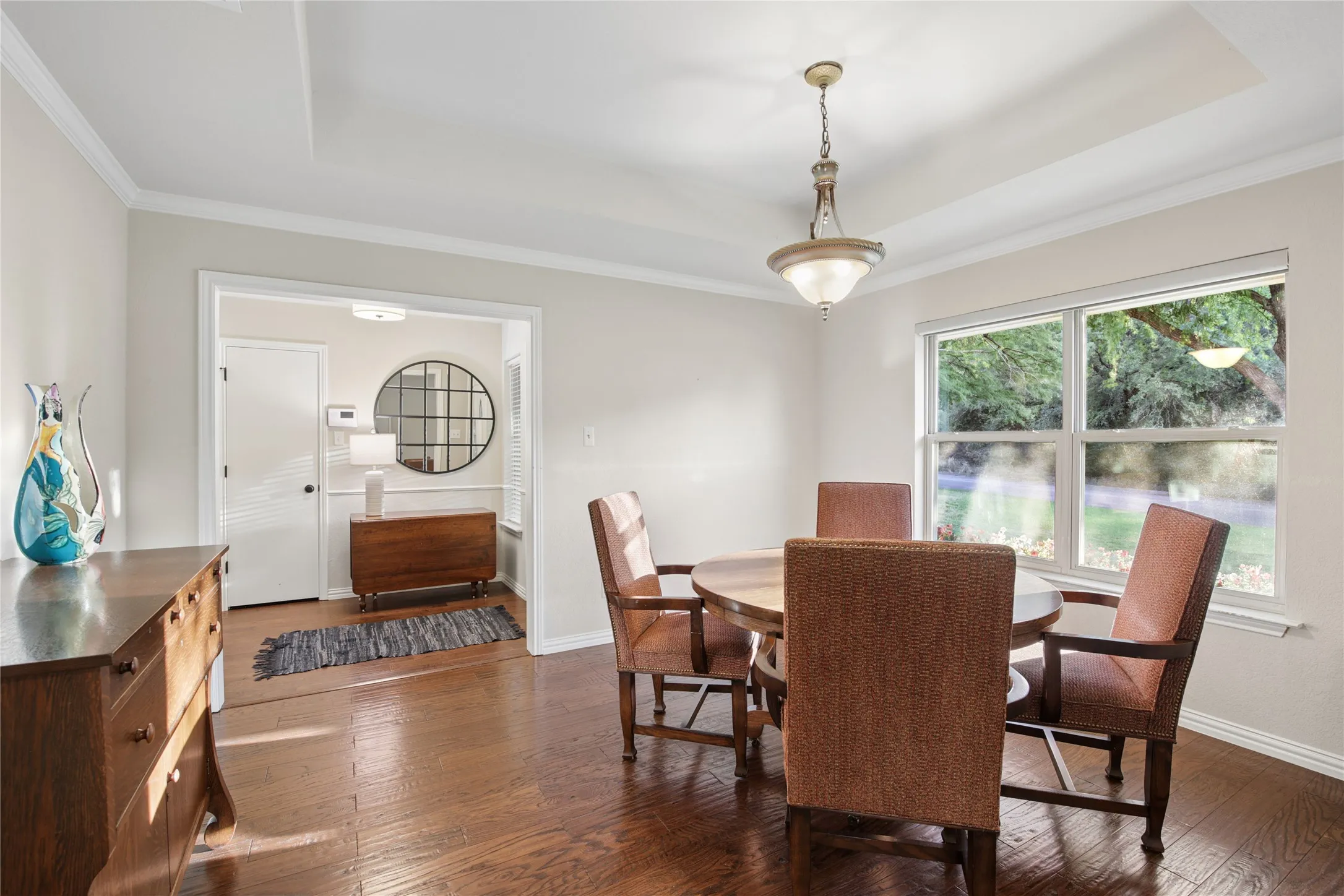 Single Family Residence For Sale in Tarrant County , 257 Willow Ridge Road, Fort Worth, Texas 76103, 3 Bedroom, 2 Bathroom, 2 Garage spaces, 1,923 Sqft, built in 1984, mls#21387421, Real Estate Agent in Fort Worth, Homes For Sale in Tarrant county, Homes For Sale in Fort Worth, Realtor in Fort Worth Texas, Real Estate Brokerage Independent Realty Texas, Luminita Cordes Realtor