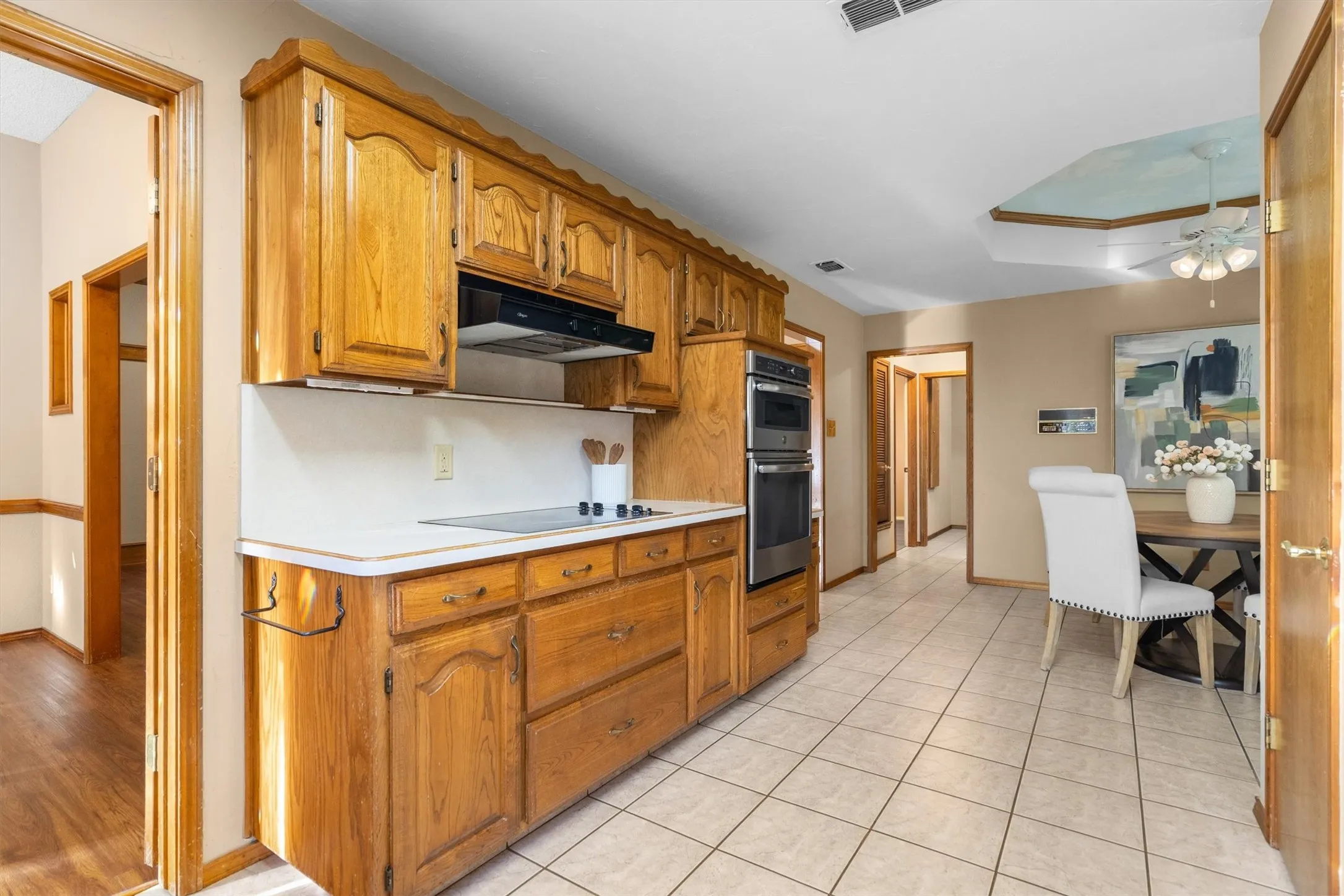 Single Family Residence For Sale in Tarrant County , 1142 Misty Oak Lane, Keller, Texas 76248, 4 Bedroom, 3 Bathroom, 2 Garage spaces, 2,352 Sqft, built in 1985, mls#21386290, Real Estate Agent in Keller, Homes For Sale in Tarrant county, Homes For Sale in Keller, Realtor in Keller Texas, Real Estate Brokerage Independent Realty Texas, Luminita Cordes Realtor