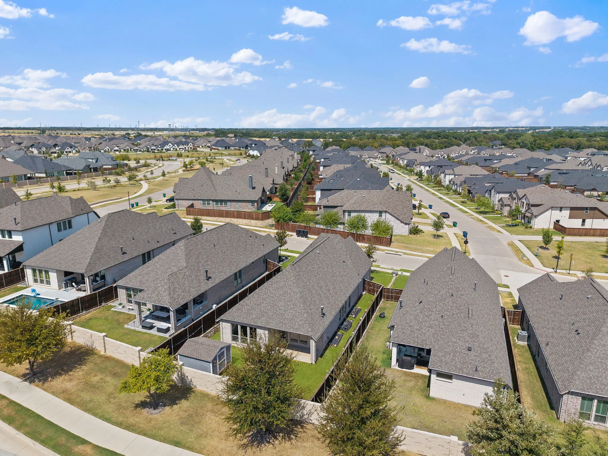 Single Family Residence For Sale in Collin County , 2412 Song Sparrow Lane, Mc Kinney, Texas 75071, 4 Bedroom, 3 Bathroom, 2 Garage spaces, 2,176 Sqft, built in 2022, mls#21388769, Real Estate Agent in Mc Kinney, Homes For Sale in Collin county, Homes For Sale in Mc Kinney, Realtor in Mc Kinney Texas, Real Estate Brokerage Independent Realty Texas, Luminita Cordes Realtor