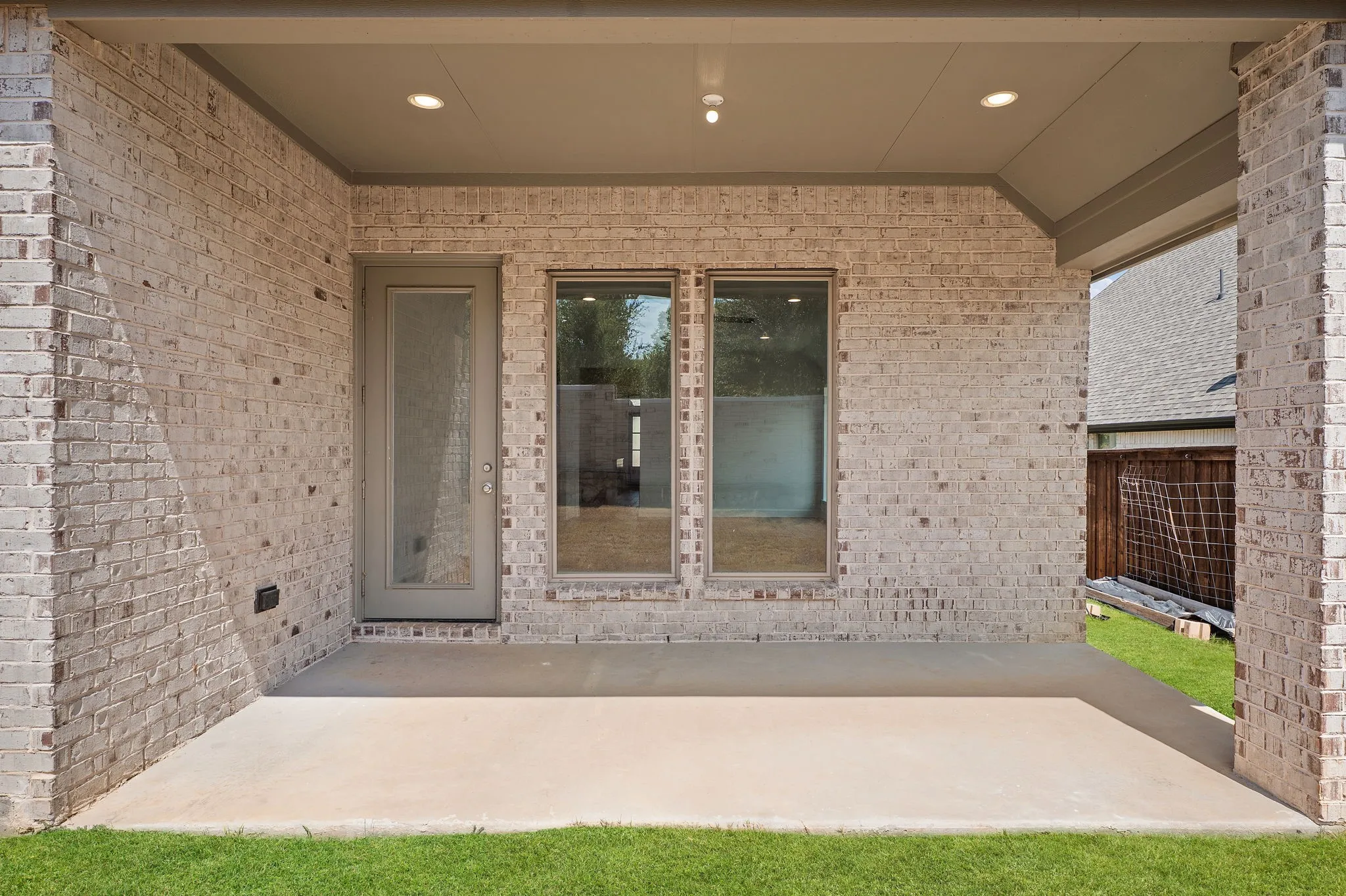 Single Family Residence For Sale in Collin County , 2412 Song Sparrow Lane, Mc Kinney, Texas 75071, 4 Bedroom, 3 Bathroom, 2 Garage spaces, 2,176 Sqft, built in 2022, mls#21388769, Real Estate Agent in Mc Kinney, Homes For Sale in Collin county, Homes For Sale in Mc Kinney, Realtor in Mc Kinney Texas, Real Estate Brokerage Independent Realty Texas, Luminita Cordes Realtor