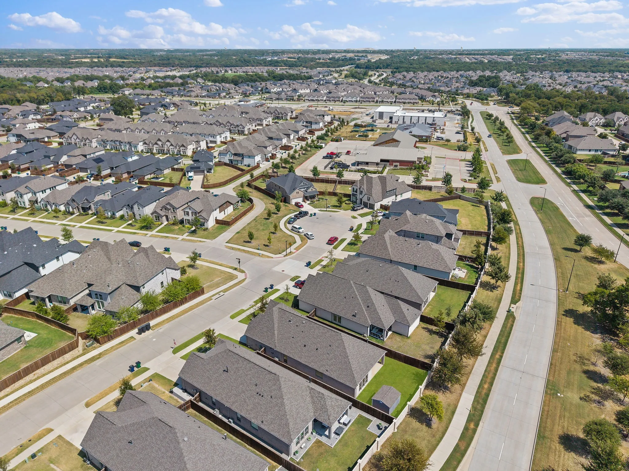 Single Family Residence For Sale in Collin County , 2412 Song Sparrow Lane, Mc Kinney, Texas 75071, 4 Bedroom, 3 Bathroom, 2 Garage spaces, 2,176 Sqft, built in 2022, mls#21388769, Real Estate Agent in Mc Kinney, Homes For Sale in Collin county, Homes For Sale in Mc Kinney, Realtor in Mc Kinney Texas, Real Estate Brokerage Independent Realty Texas, Luminita Cordes Realtor