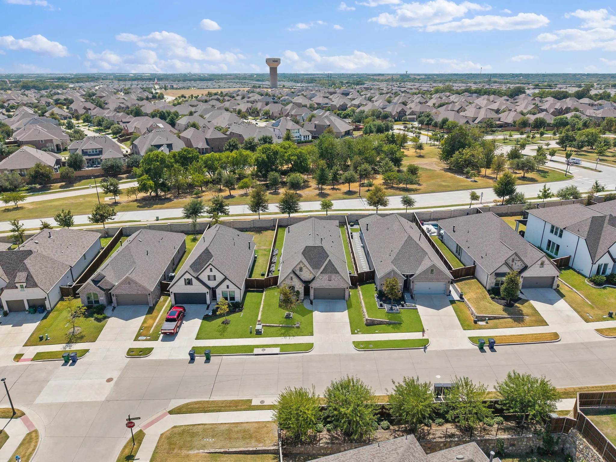 Single Family Residence For Sale in Collin County , 2412 Song Sparrow Lane, Mc Kinney, Texas 75071, 4 Bedroom, 3 Bathroom, 2 Garage spaces, 2,176 Sqft, built in 2022, mls#21388769, Real Estate Agent in Mc Kinney, Homes For Sale in Collin county, Homes For Sale in Mc Kinney, Realtor in Mc Kinney Texas, Real Estate Brokerage Independent Realty Texas, Luminita Cordes Realtor