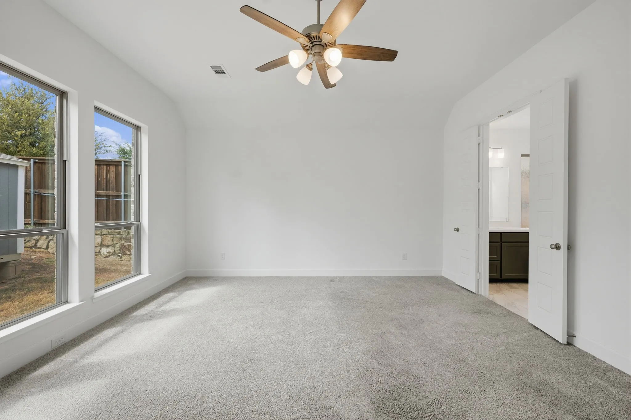 Single Family Residence For Sale in Collin County , 2412 Song Sparrow Lane, Mc Kinney, Texas 75071, 4 Bedroom, 3 Bathroom, 2 Garage spaces, 2,176 Sqft, built in 2022, mls#21388769, Real Estate Agent in Mc Kinney, Homes For Sale in Collin county, Homes For Sale in Mc Kinney, Realtor in Mc Kinney Texas, Real Estate Brokerage Independent Realty Texas, Luminita Cordes Realtor