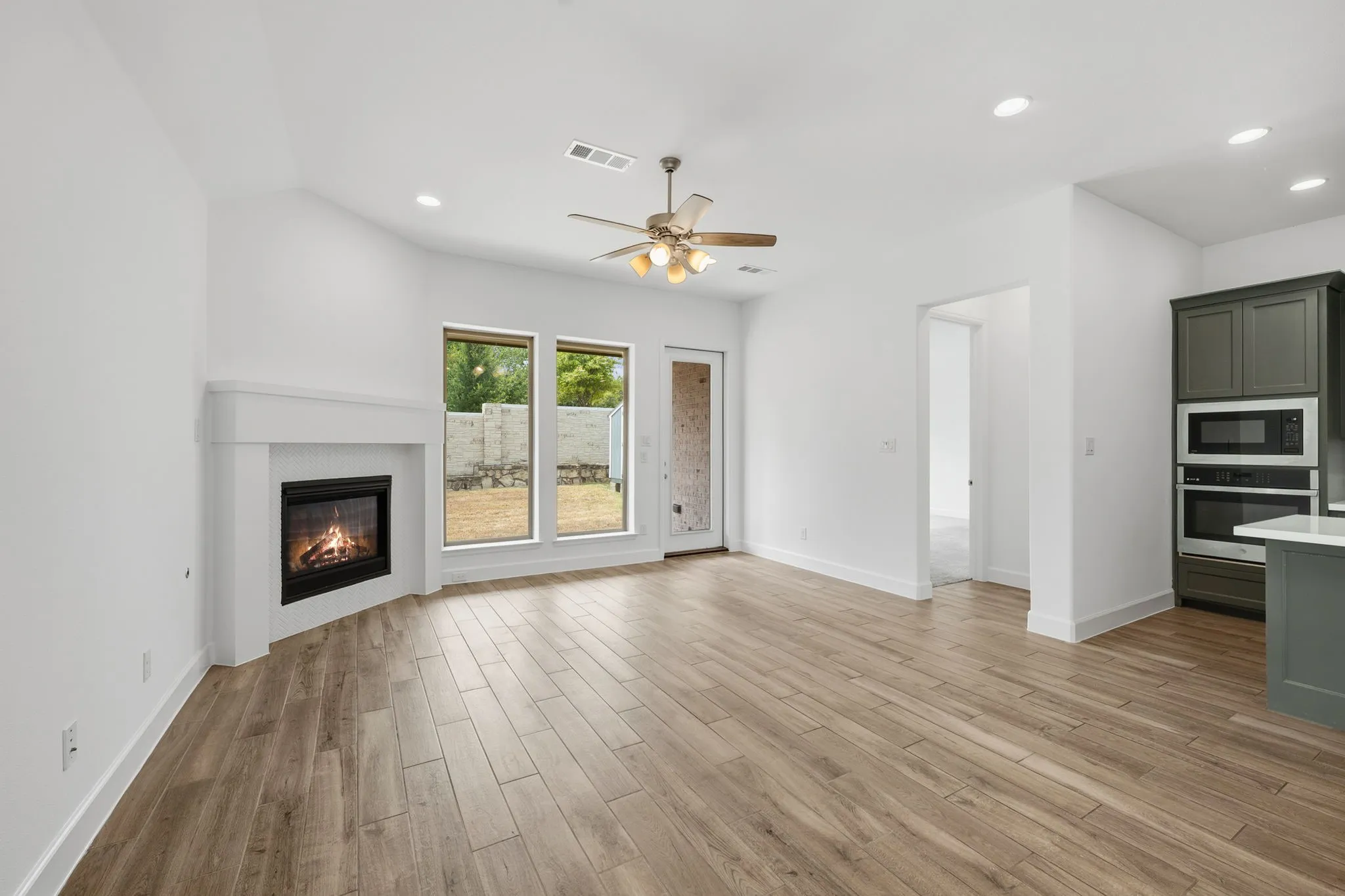 Single Family Residence For Sale in Collin County , 2412 Song Sparrow Lane, Mc Kinney, Texas 75071, 4 Bedroom, 3 Bathroom, 2 Garage spaces, 2,176 Sqft, built in 2022, mls#21388769, Real Estate Agent in Mc Kinney, Homes For Sale in Collin county, Homes For Sale in Mc Kinney, Realtor in Mc Kinney Texas, Real Estate Brokerage Independent Realty Texas, Luminita Cordes Realtor