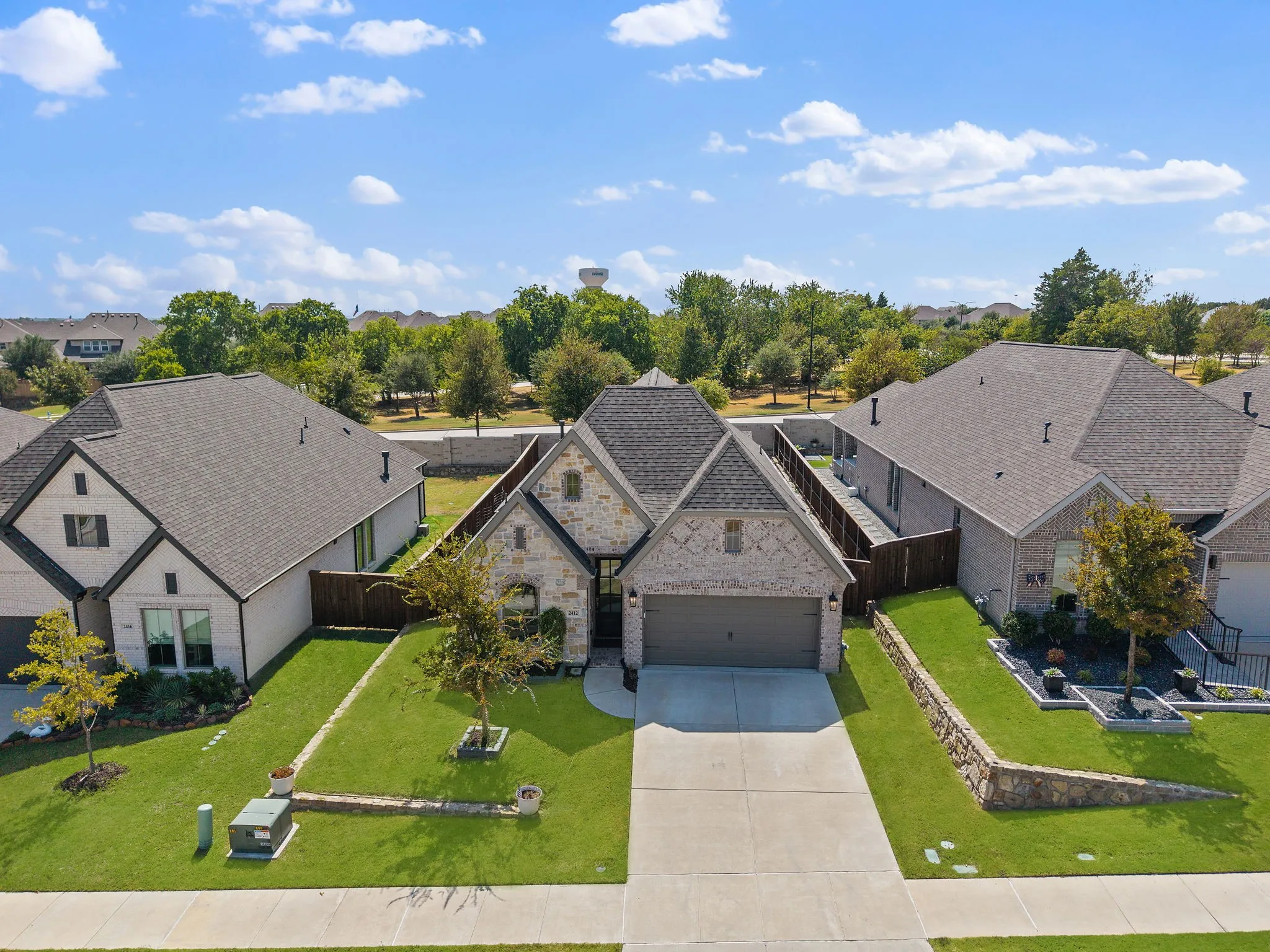 Single Family Residence For Sale in Collin County , 2412 Song Sparrow Lane, Mc Kinney, Texas 75071, 4 Bedroom, 3 Bathroom, 2 Garage spaces, 2,176 Sqft, built in 2022, mls#21388769, Real Estate Agent in Mc Kinney, Homes For Sale in Collin county, Homes For Sale in Mc Kinney, Realtor in Mc Kinney Texas, Real Estate Brokerage Independent Realty Texas, Luminita Cordes Realtor