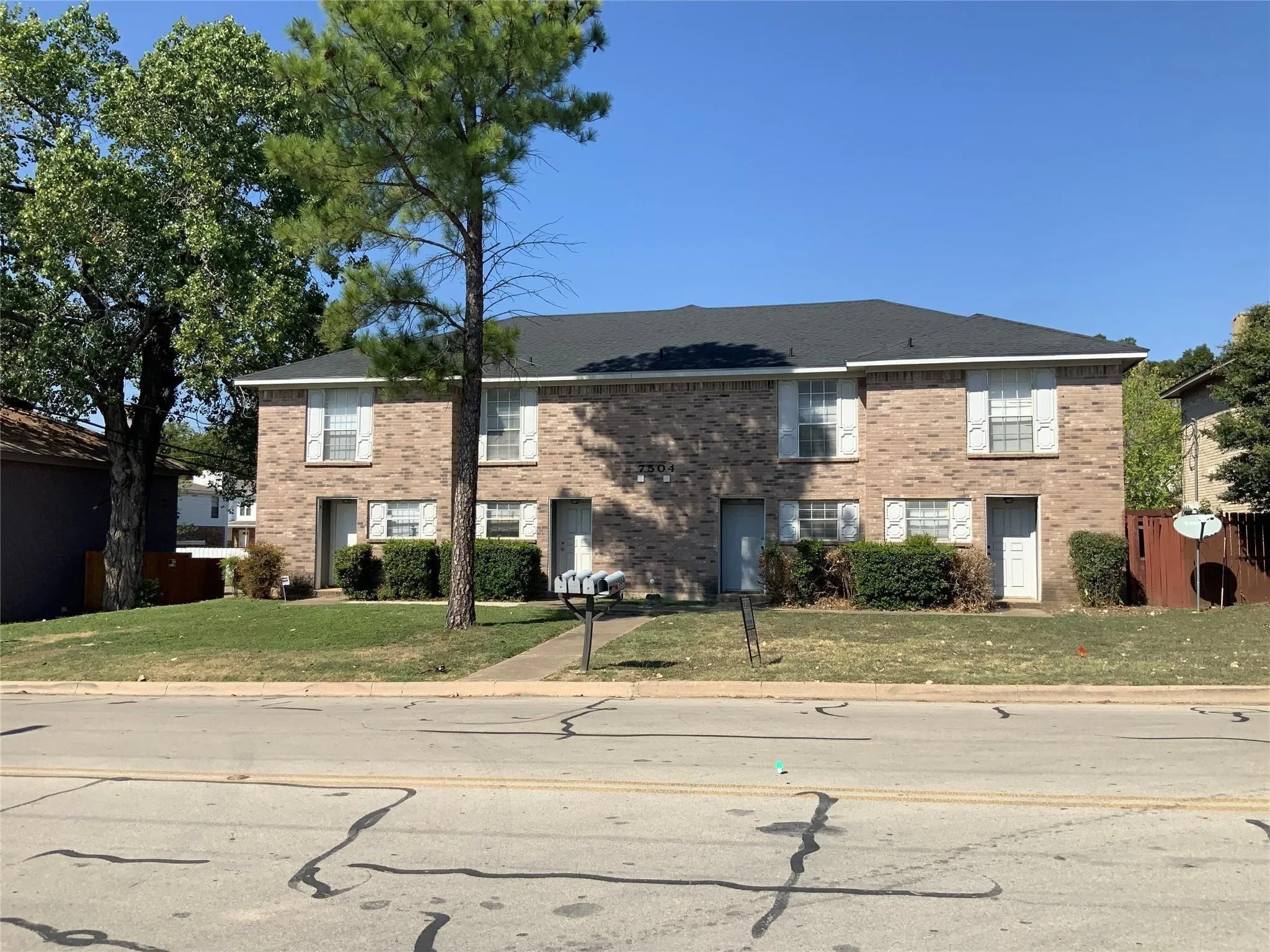 Quadruplex For Sale in Tarrant County , 7504 Chapin Road, Fort Worth, Texas 76116, 8 Bedroom, 8 Bathroom, Garage spaces, 0 Sqft, built in 1984, mls#21389114, Real Estate Agent in Fort Worth, Homes For Sale in Tarrant county, Homes For Sale in Fort Worth, Realtor in Fort Worth Texas, Real Estate Brokerage Independent Realty Texas, Luminita Cordes Realtor