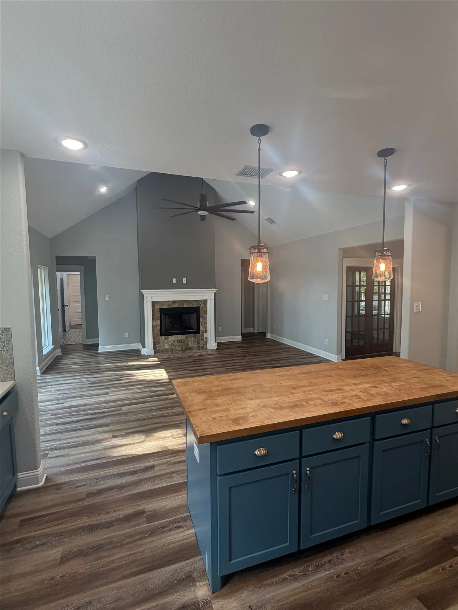 Single Family Residence For Sale in Grayson County , 114 Scott Court, Van Alstyne, Texas 75495, 3 Bedroom, 2 Bathroom, 2 Garage spaces, 1,628 Sqft, built in 2020, mls#21356729, Real Estate Agent in Van Alstyne, Homes For Sale in Grayson county, Homes For Sale in Van Alstyne, Realtor in Van Alstyne Texas, Real Estate Brokerage Independent Realty Texas, Luminita Cordes Realtor