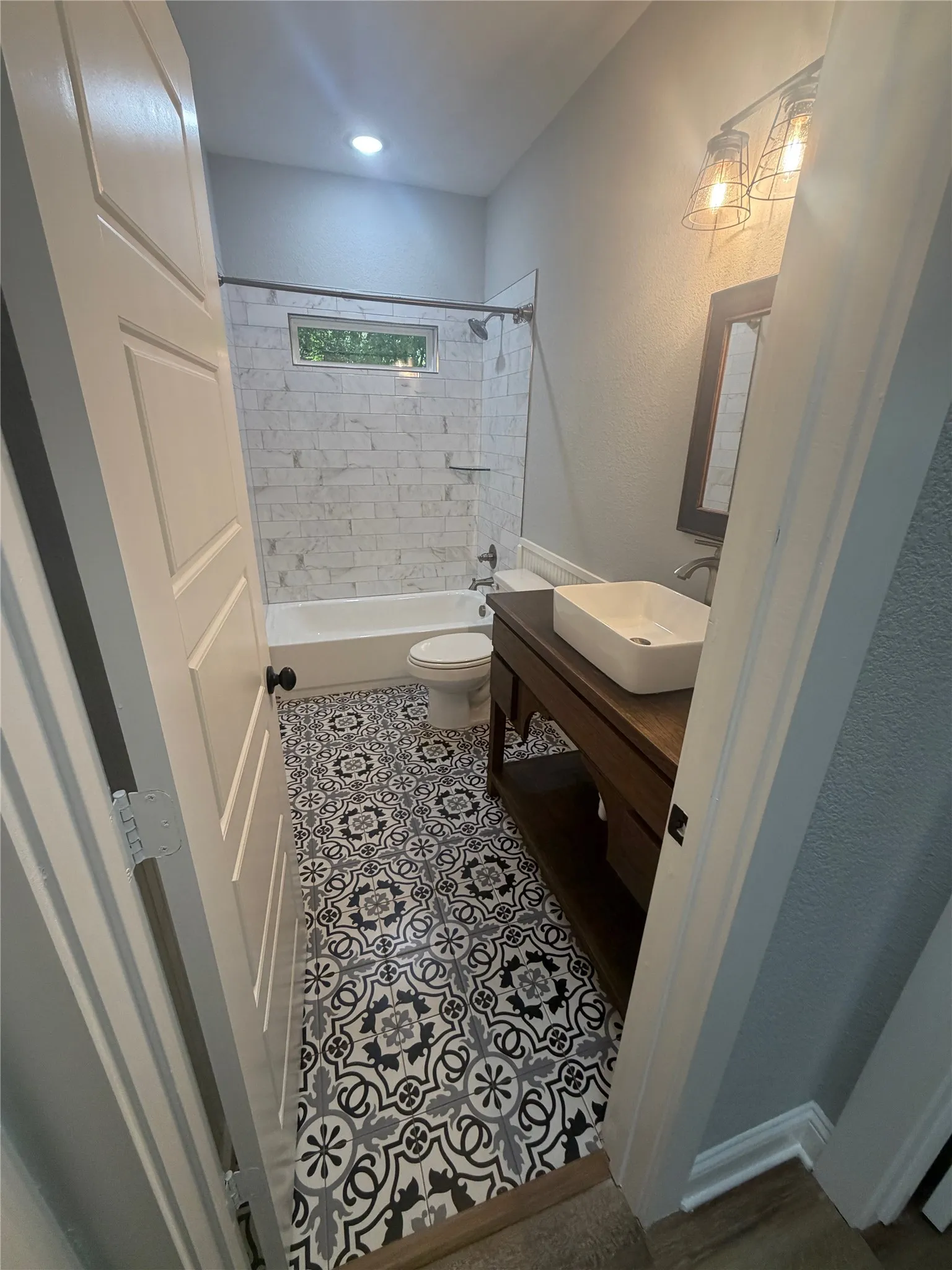 Single Family Residence For Sale in Grayson County , 114 Scott Court, Van Alstyne, Texas 75495, 3 Bedroom, 2 Bathroom, 2 Garage spaces, 1,628 Sqft, built in 2020, mls#21356729, Real Estate Agent in Van Alstyne, Homes For Sale in Grayson county, Homes For Sale in Van Alstyne, Realtor in Van Alstyne Texas, Real Estate Brokerage Independent Realty Texas, Luminita Cordes Realtor