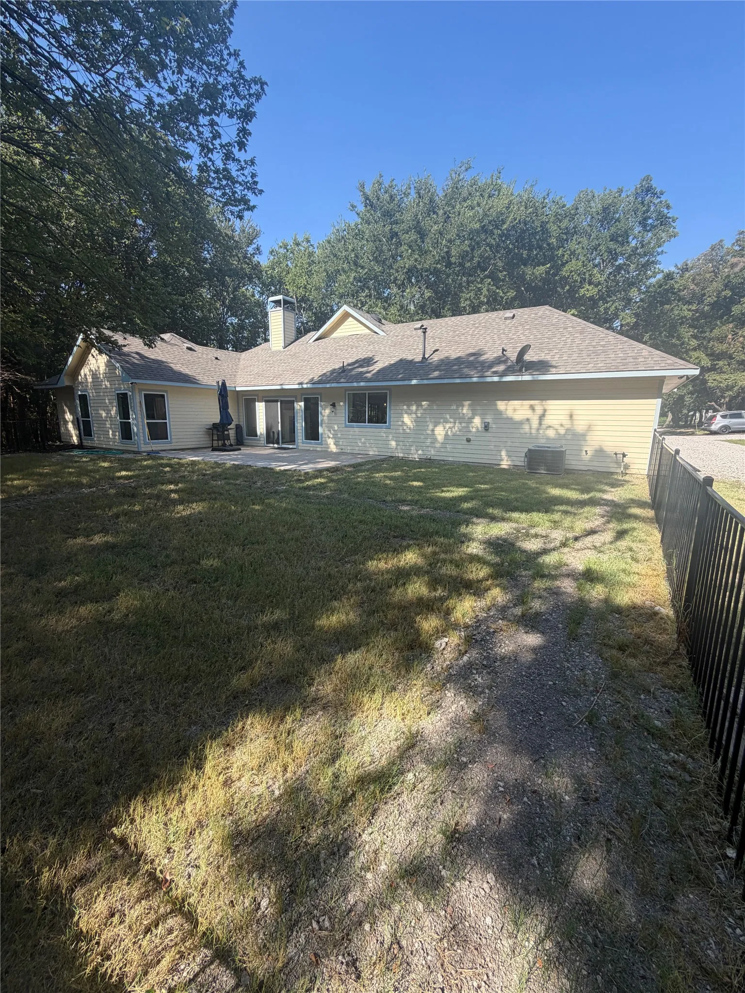 Single Family Residence For Sale in Grayson County , 114 Scott Court, Van Alstyne, Texas 75495, 3 Bedroom, 2 Bathroom, 2 Garage spaces, 1,628 Sqft, built in 2020, mls#21356729, Real Estate Agent in Van Alstyne, Homes For Sale in Grayson county, Homes For Sale in Van Alstyne, Realtor in Van Alstyne Texas, Real Estate Brokerage Independent Realty Texas, Luminita Cordes Realtor
