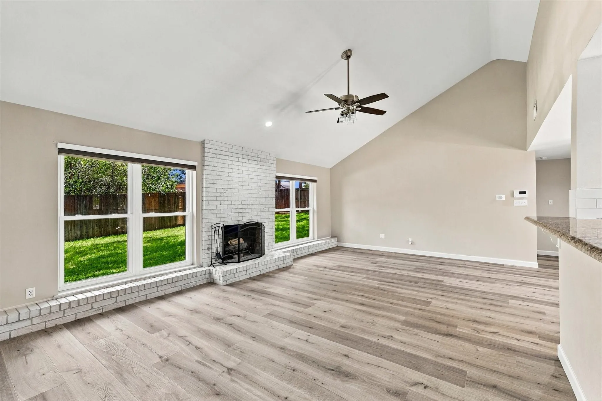 Single Family Residence For Sale in Tarrant County , 3400 Pecan Circle, Bedford, Texas 76021, 3 Bedroom, 2 Bathroom, 2 Garage spaces, 1,720 Sqft, built in 1977, mls#21387078, Real Estate Agent in Bedford, Homes For Sale in Tarrant county, Homes For Sale in Bedford, Realtor in Bedford Texas, Real Estate Brokerage Independent Realty Texas, Luminita Cordes Realtor