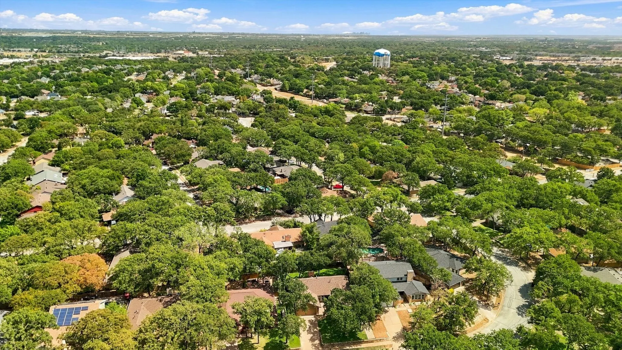 Single Family Residence For Sale in Tarrant County , 3400 Pecan Circle, Bedford, Texas 76021, 3 Bedroom, 2 Bathroom, 2 Garage spaces, 1,720 Sqft, built in 1977, mls#21387078, Real Estate Agent in Bedford, Homes For Sale in Tarrant county, Homes For Sale in Bedford, Realtor in Bedford Texas, Real Estate Brokerage Independent Realty Texas, Luminita Cordes Realtor