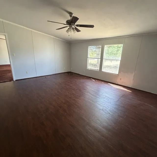 Mobile Home For Sale in Parker County , 471 Cardinal Drive, Springtown, Texas 76082, 4 Bedroom, 2 Bathroom, Garage spaces, 2,304 Sqft, built in 2006, mls#21382839, Real Estate Agent in Springtown, Homes For Sale in Parker county, Homes For Sale in Springtown, Realtor in Springtown Texas, Real Estate Brokerage Independent Realty Texas, Luminita Cordes Realtor