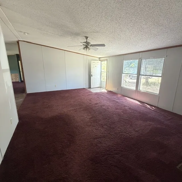 Mobile Home For Sale in Parker County , 471 Cardinal Drive, Springtown, Texas 76082, 4 Bedroom, 2 Bathroom, Garage spaces, 2,304 Sqft, built in 2006, mls#21382839, Real Estate Agent in Springtown, Homes For Sale in Parker county, Homes For Sale in Springtown, Realtor in Springtown Texas, Real Estate Brokerage Independent Realty Texas, Luminita Cordes Realtor