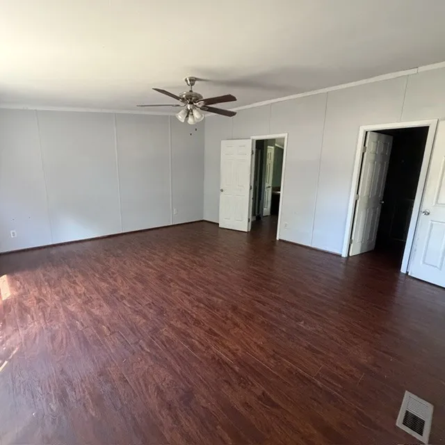 Mobile Home For Sale in Parker County , 471 Cardinal Drive, Springtown, Texas 76082, 4 Bedroom, 2 Bathroom, Garage spaces, 2,304 Sqft, built in 2006, mls#21382839, Real Estate Agent in Springtown, Homes For Sale in Parker county, Homes For Sale in Springtown, Realtor in Springtown Texas, Real Estate Brokerage Independent Realty Texas, Luminita Cordes Realtor