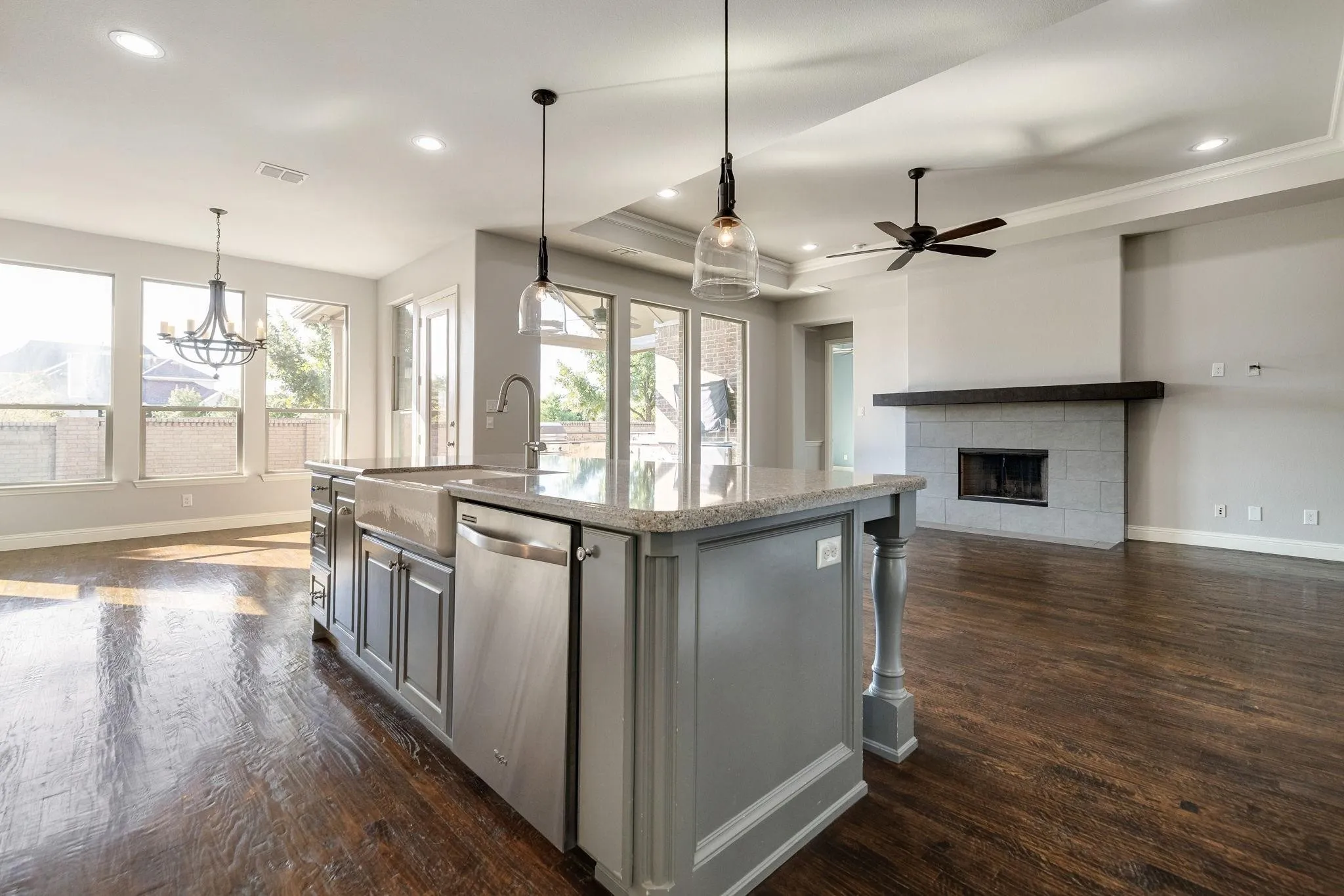 Single Family Residence For Sale in Collin County , 1316 Grassland Drive, Celina, Texas 75009, 4 Bedroom, 4 Bathroom, 3 Garage spaces, 4,076 Sqft, built in 2015, mls#21389106, Real Estate Agent in Celina, Homes For Sale in Collin county, Homes For Sale in Celina, Realtor in Celina Texas, Real Estate Brokerage Independent Realty Texas, Luminita Cordes Realtor