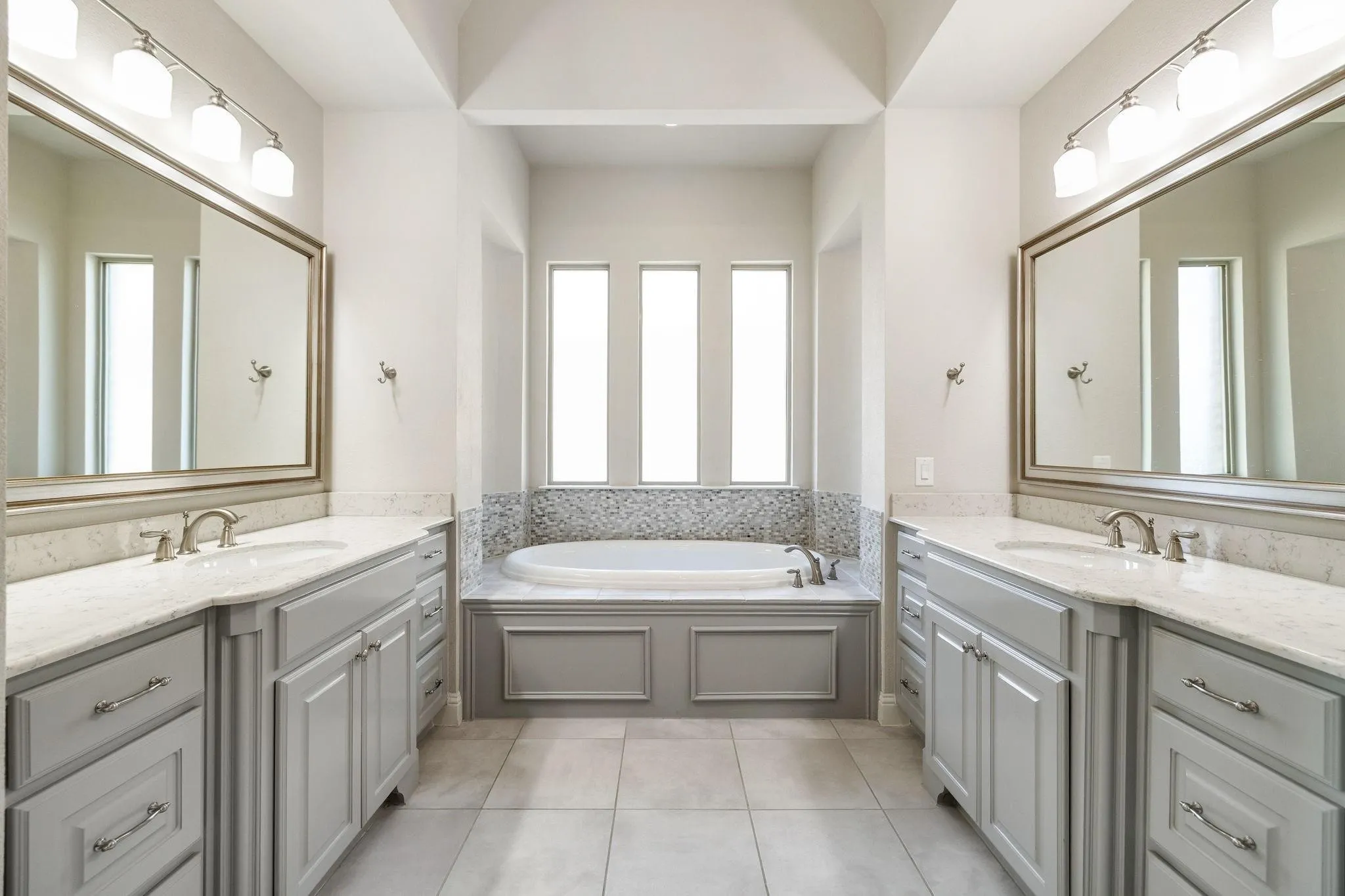 Single Family Residence For Sale in Collin County , 1316 Grassland Drive, Celina, Texas 75009, 4 Bedroom, 4 Bathroom, 3 Garage spaces, 4,076 Sqft, built in 2015, mls#21389106, Real Estate Agent in Celina, Homes For Sale in Collin county, Homes For Sale in Celina, Realtor in Celina Texas, Real Estate Brokerage Independent Realty Texas, Luminita Cordes Realtor