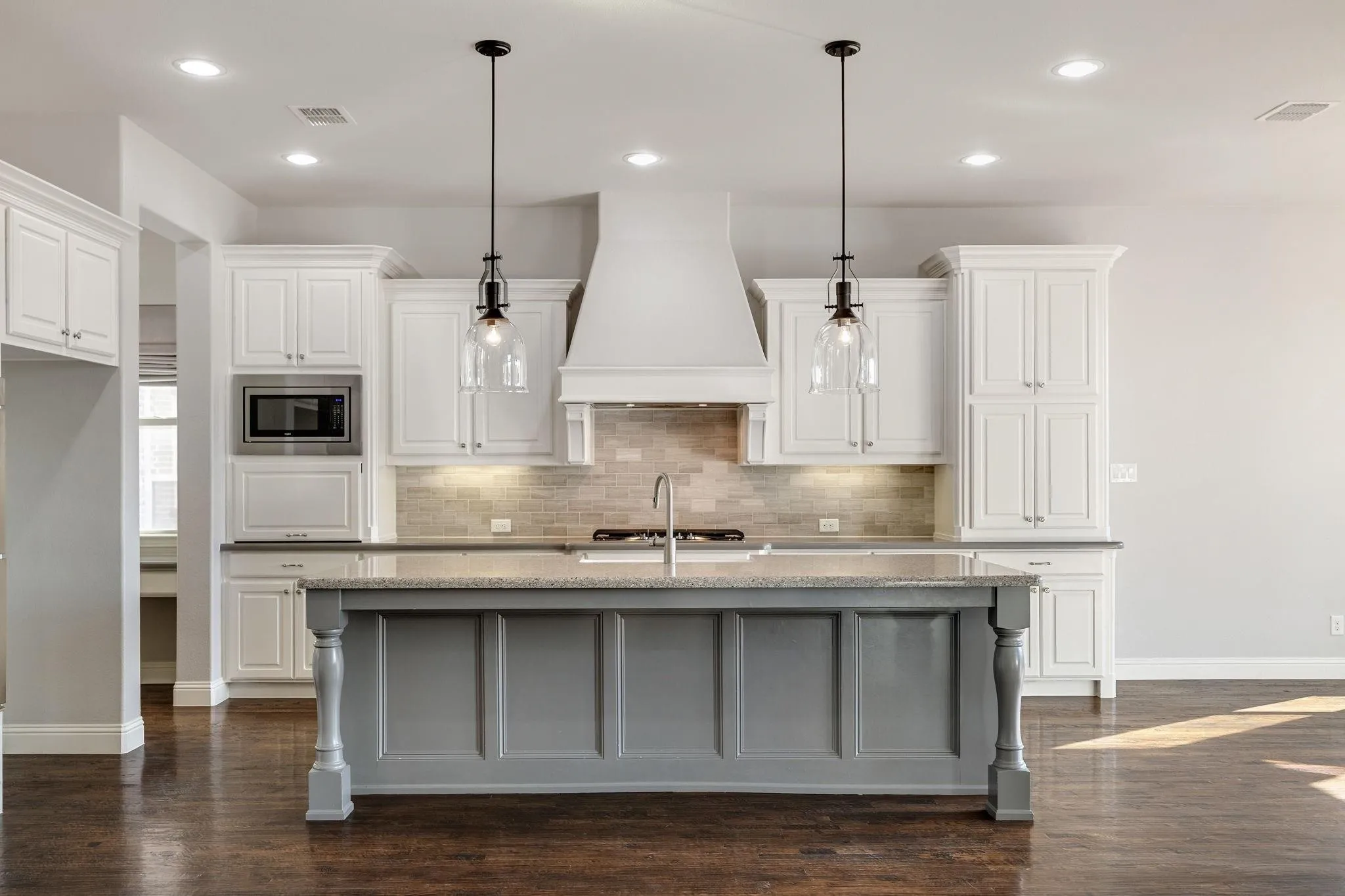 Single Family Residence For Sale in Collin County , 1316 Grassland Drive, Celina, Texas 75009, 4 Bedroom, 4 Bathroom, 3 Garage spaces, 4,076 Sqft, built in 2015, mls#21389106, Real Estate Agent in Celina, Homes For Sale in Collin county, Homes For Sale in Celina, Realtor in Celina Texas, Real Estate Brokerage Independent Realty Texas, Luminita Cordes Realtor