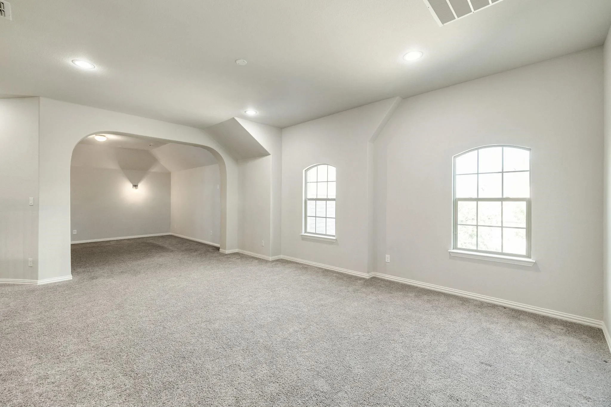 Single Family Residence For Sale in Collin County , 1316 Grassland Drive, Celina, Texas 75009, 4 Bedroom, 4 Bathroom, 3 Garage spaces, 4,076 Sqft, built in 2015, mls#21389106, Real Estate Agent in Celina, Homes For Sale in Collin county, Homes For Sale in Celina, Realtor in Celina Texas, Real Estate Brokerage Independent Realty Texas, Luminita Cordes Realtor